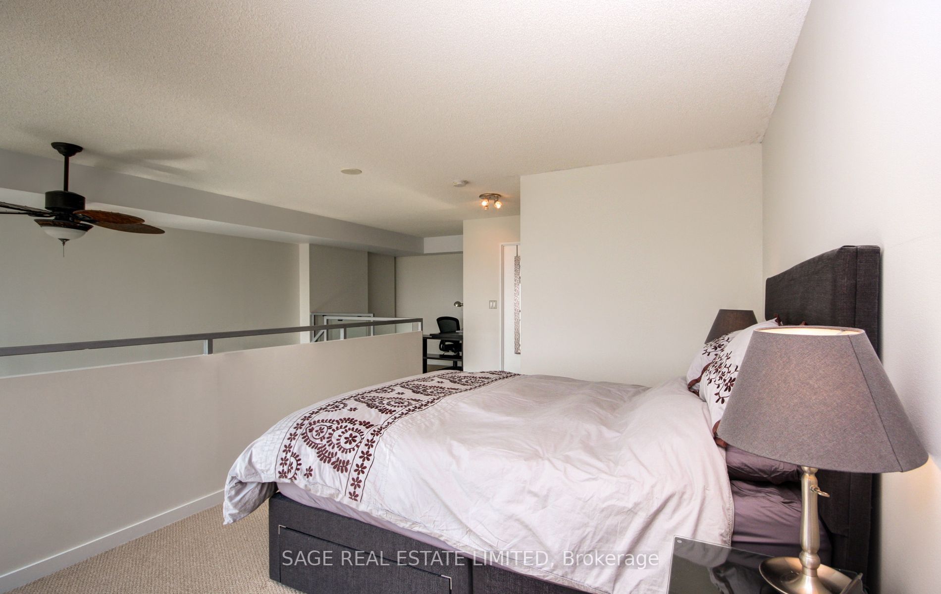 250 Manitoba St, #736