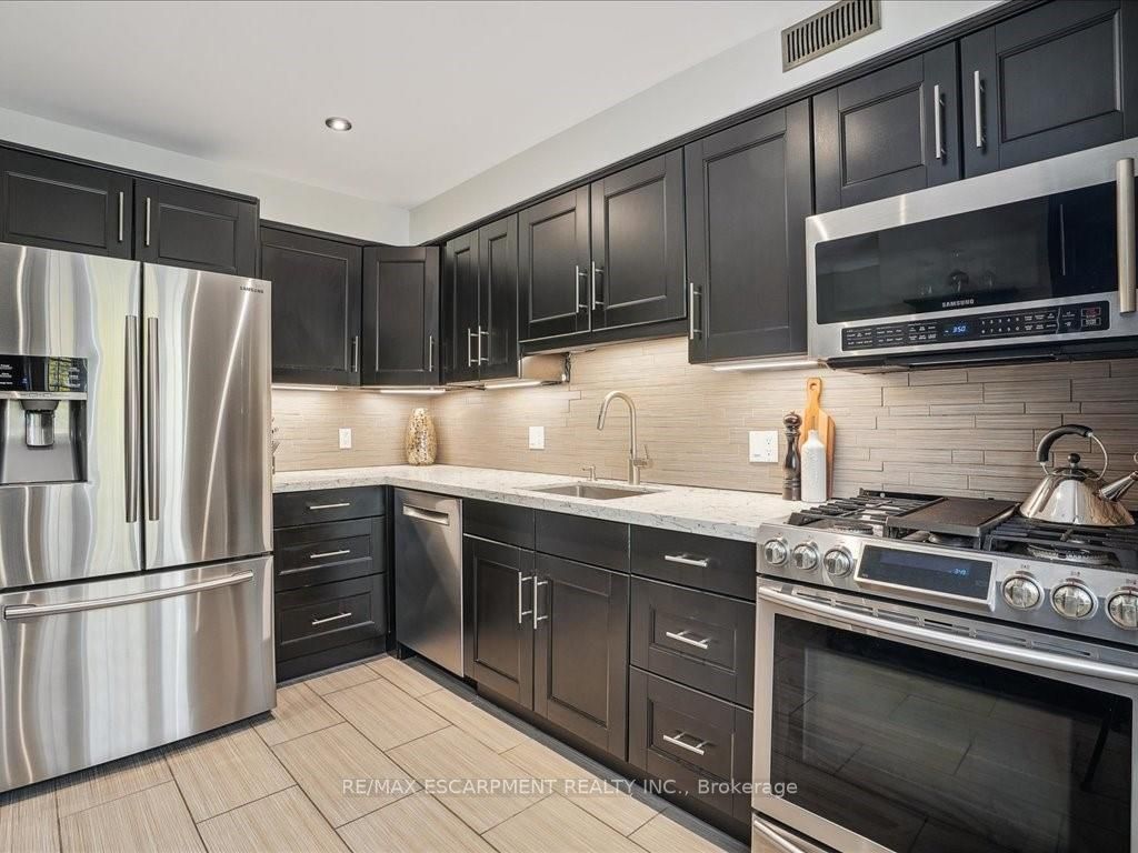4045 Upper Middle Road #35