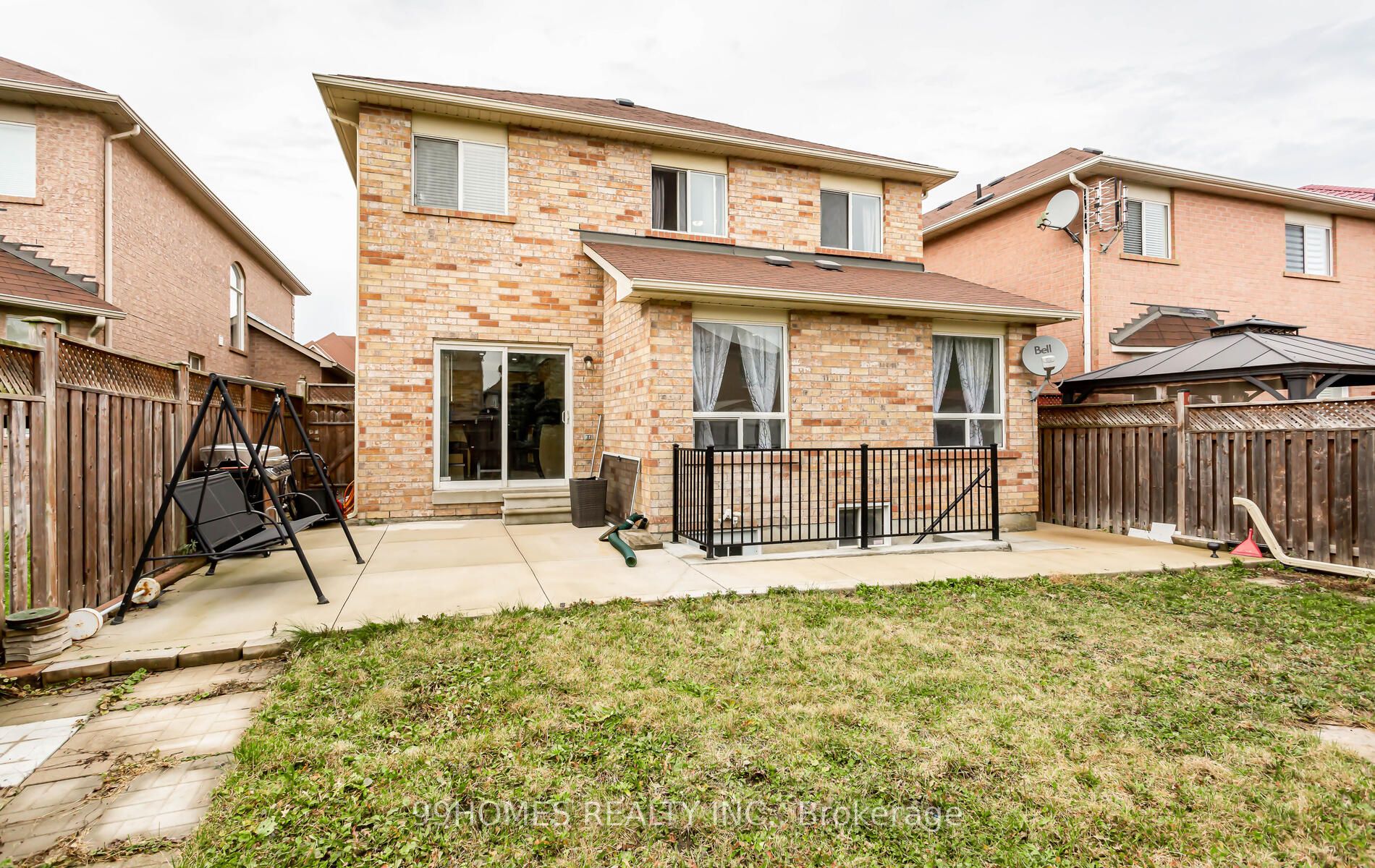 69 El Camino Way