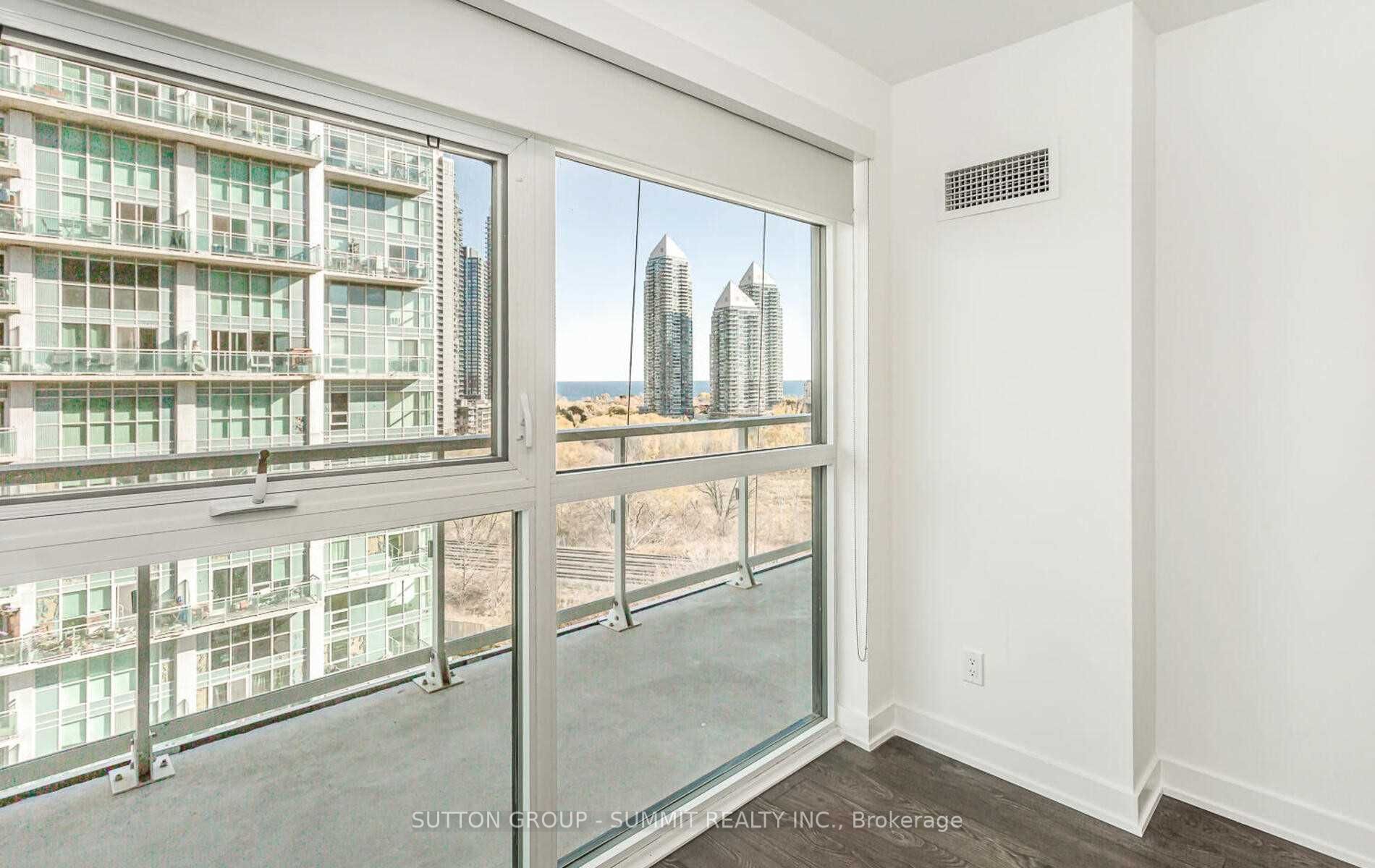 251 Manitoba Street, #1003