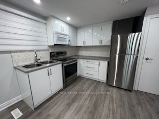 2754 Bucklepost Bsmt Cres