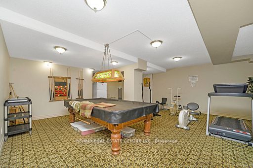 24 Chapel St W, #402
