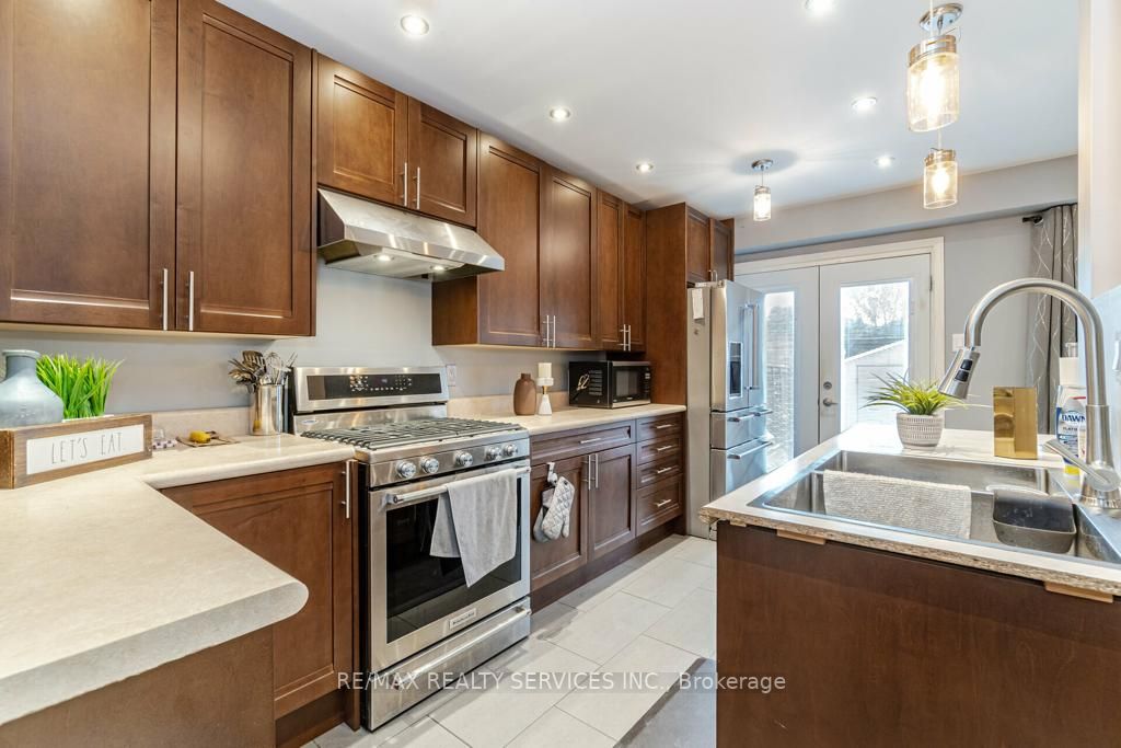 200 Cresthaven Rd, #109