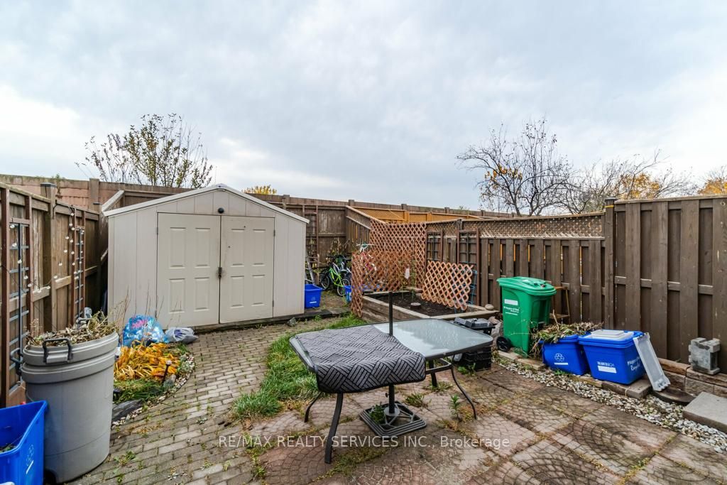 200 Cresthaven Rd, #109