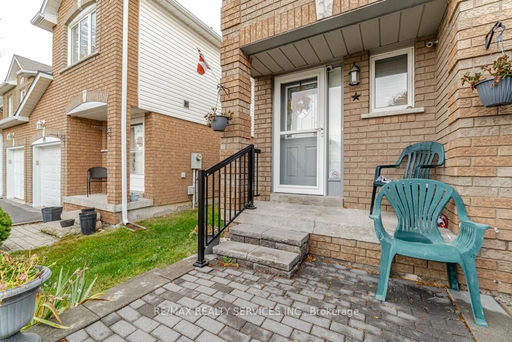 200 Cresthaven Rd, #109