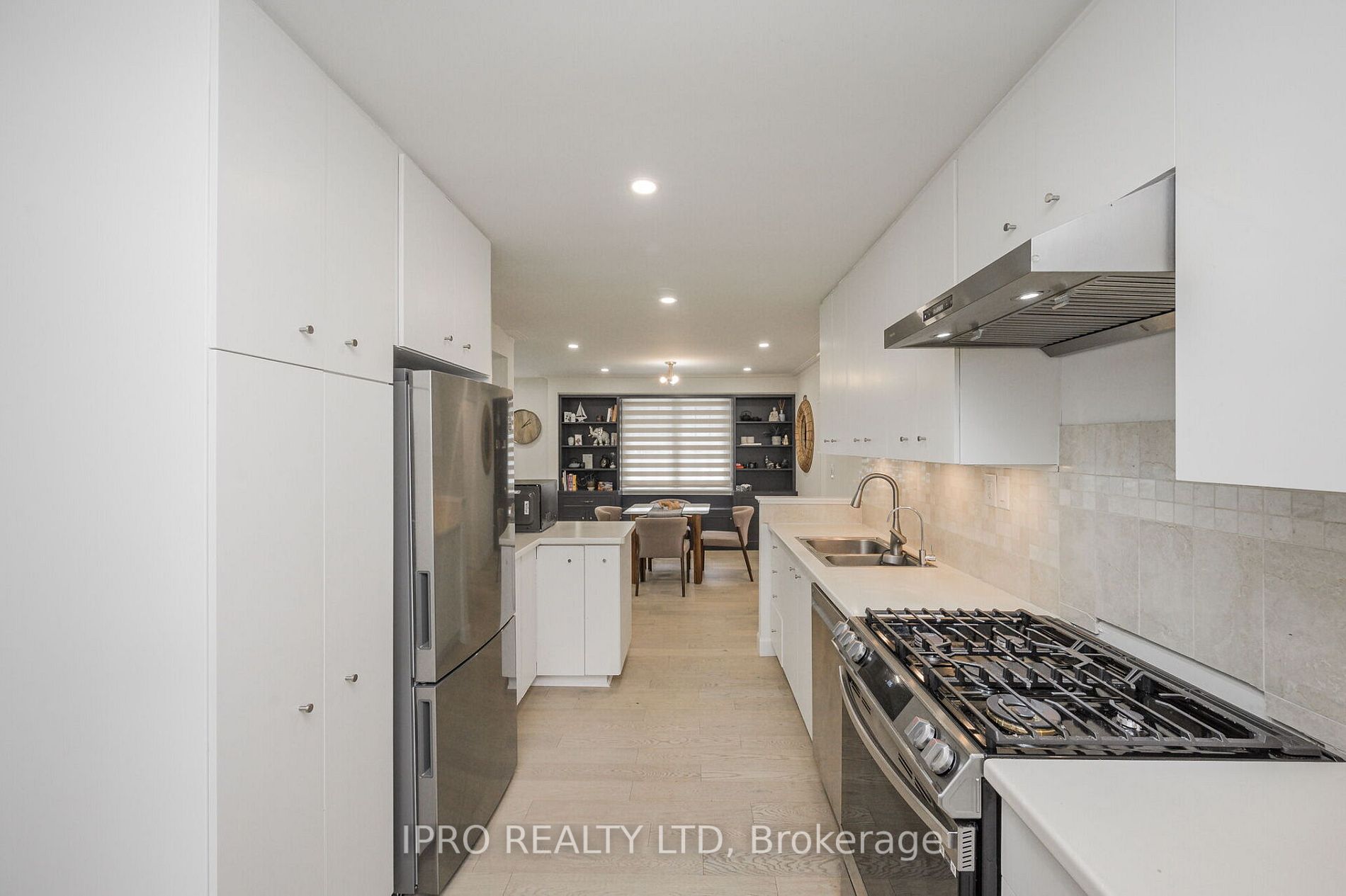 253 Appleby Line