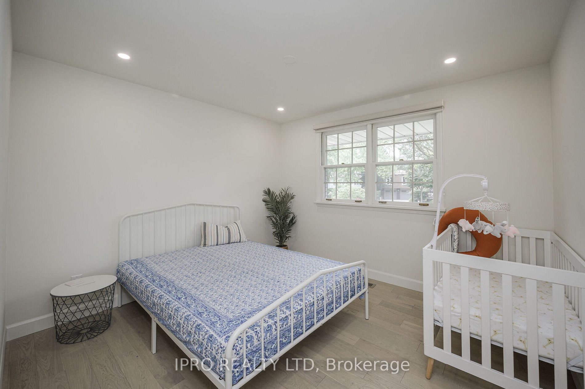 253 Appleby Line