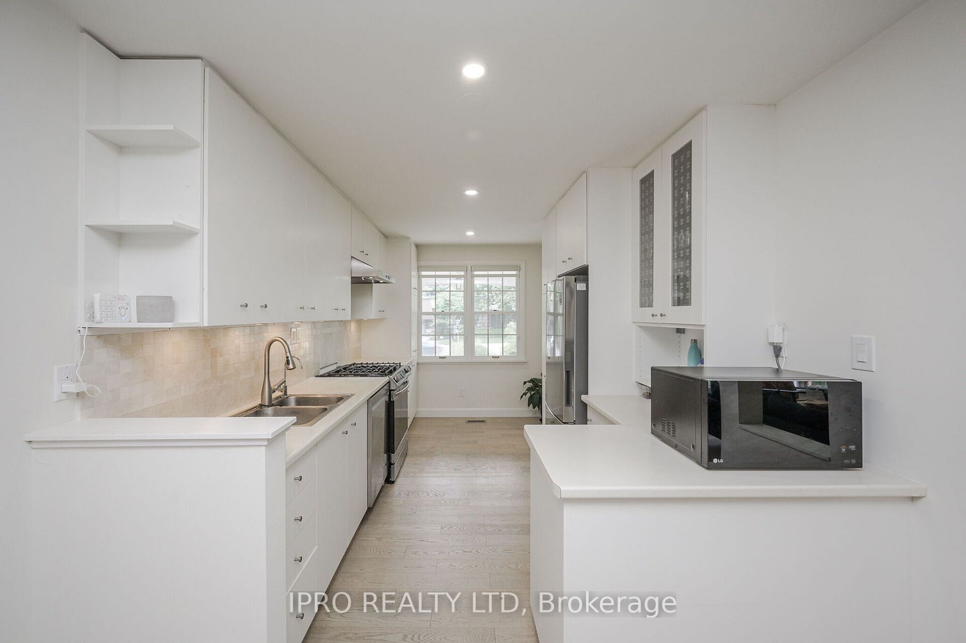 253 Appleby Line