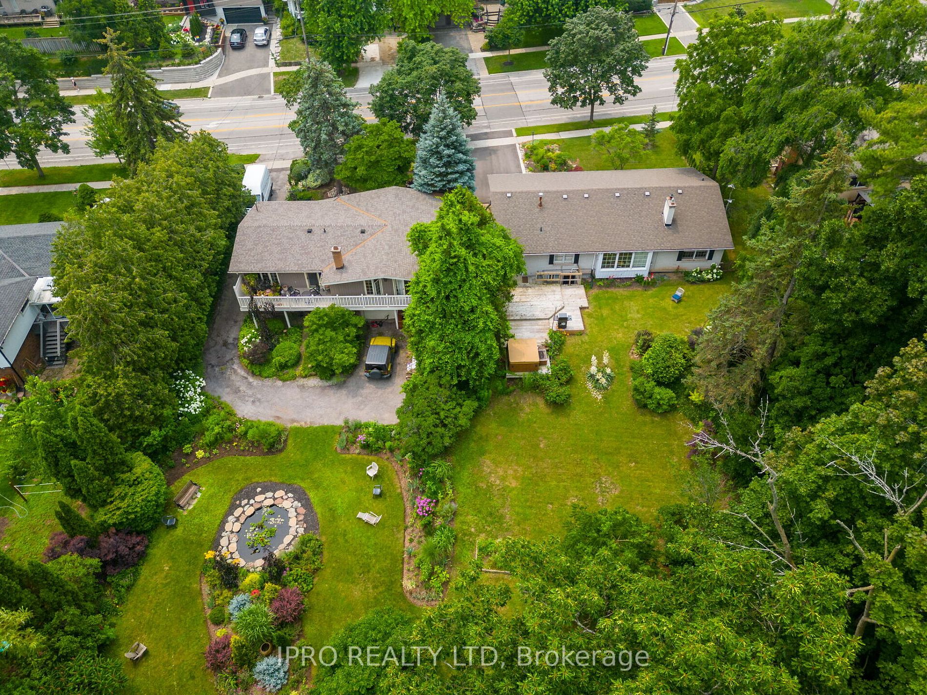 253 Appleby Line