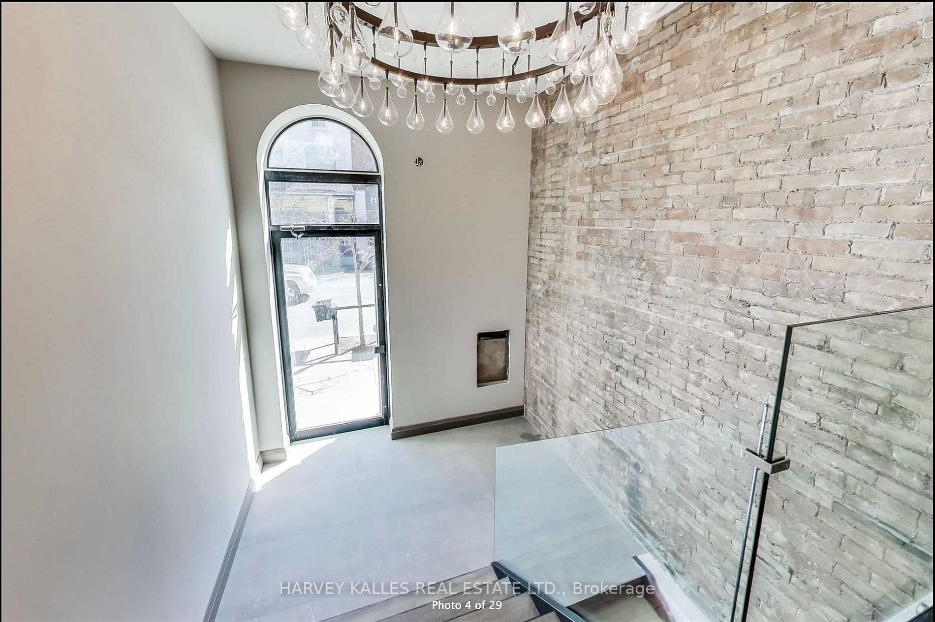 2896 Dundas St W, #2