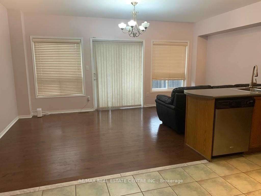 5908 Stonebriar Cres