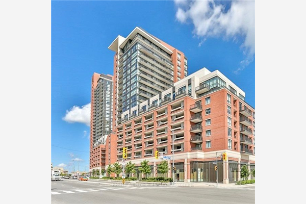 800 Lawrence Ave W, Toronto