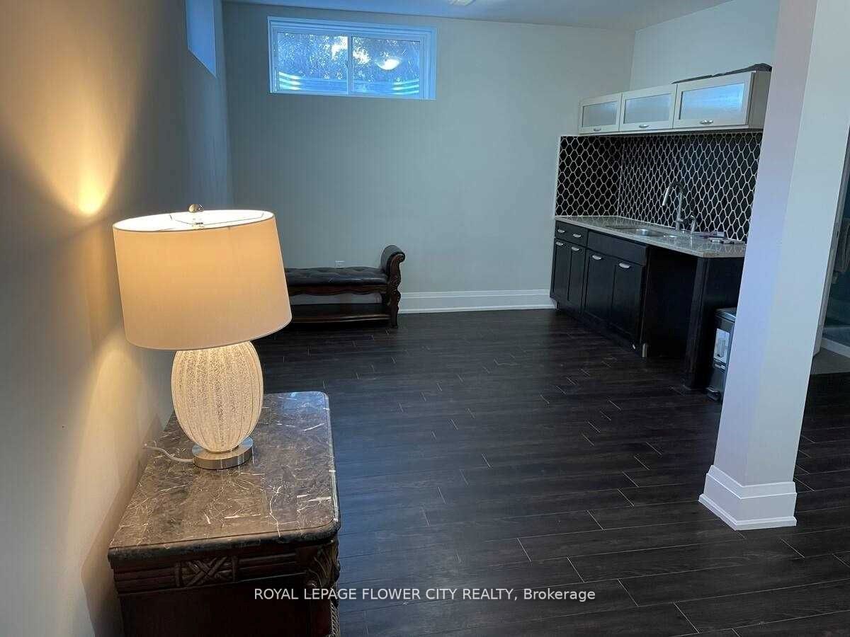 1103 Orchard Rd