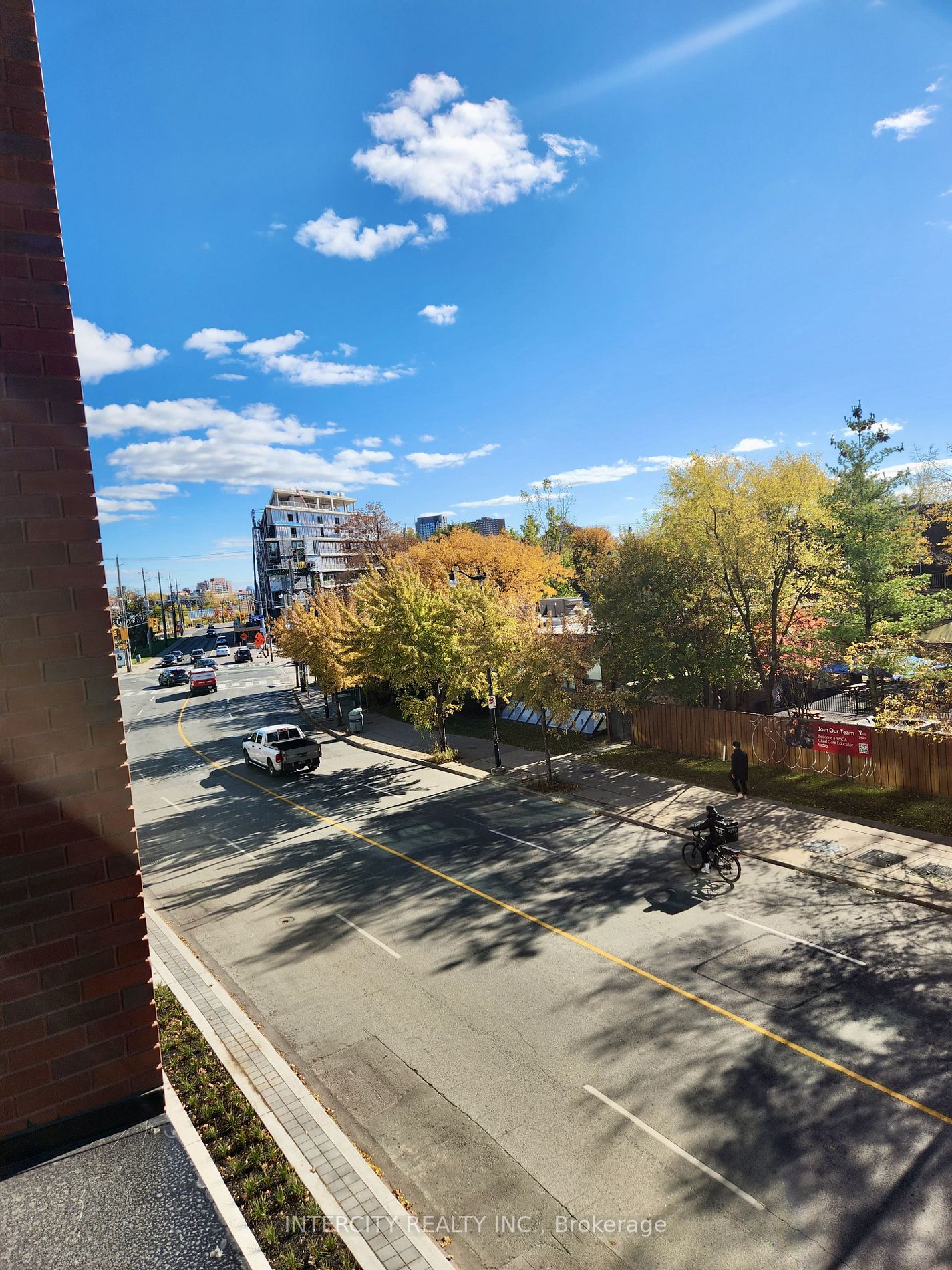 2720 Dundas St W, #203