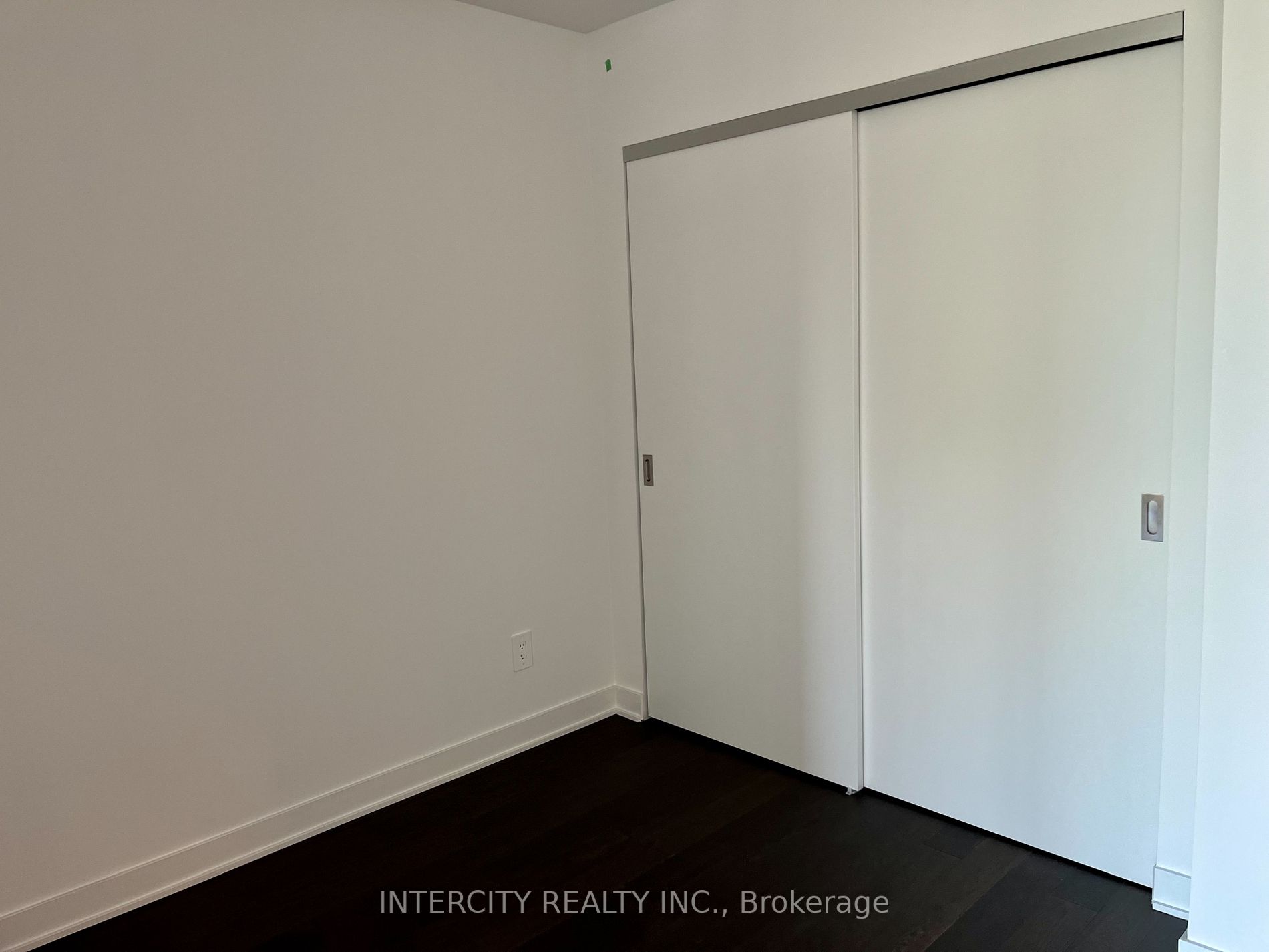 2720 Dundas St W, #203