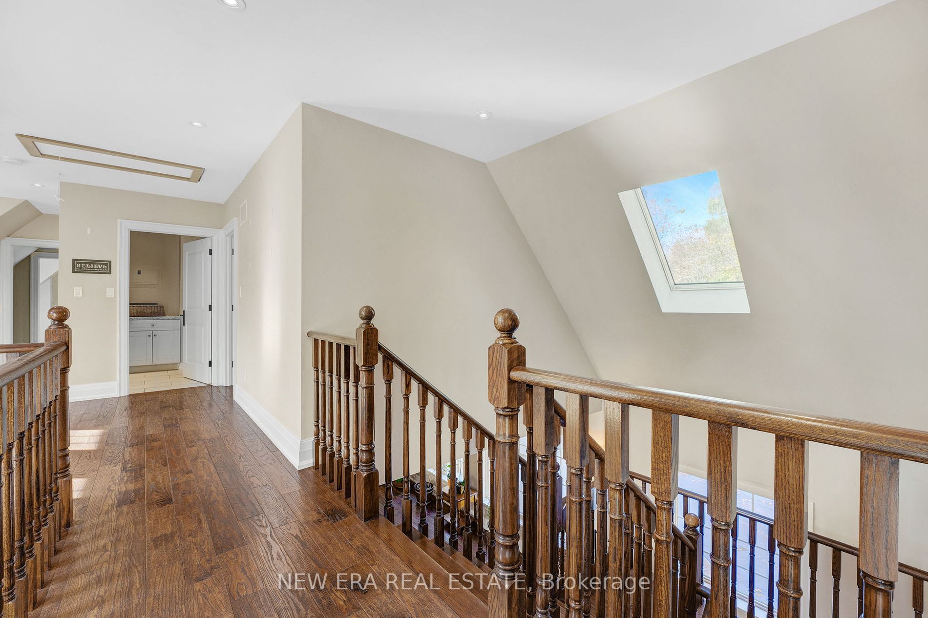 641 Bobolink Rd