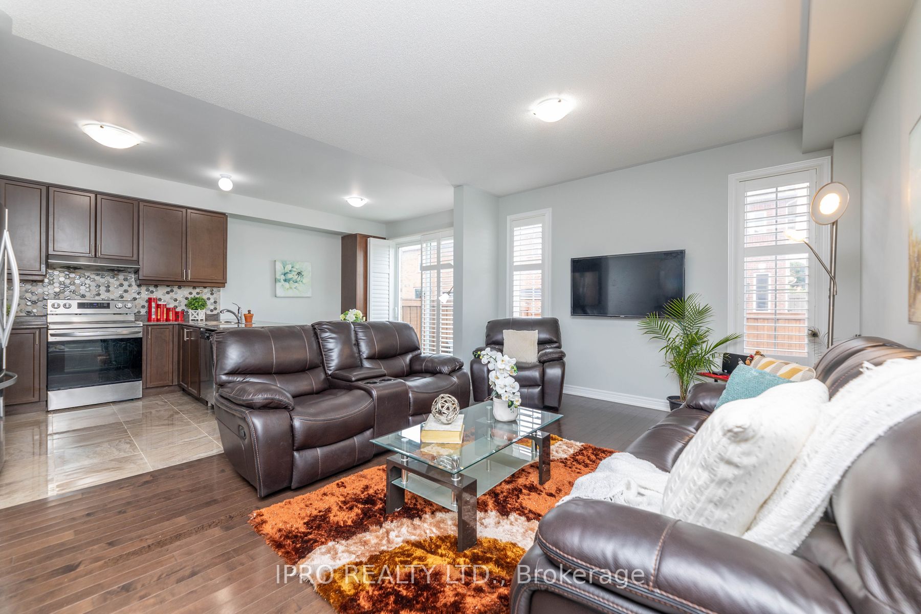 76 Germain Circ