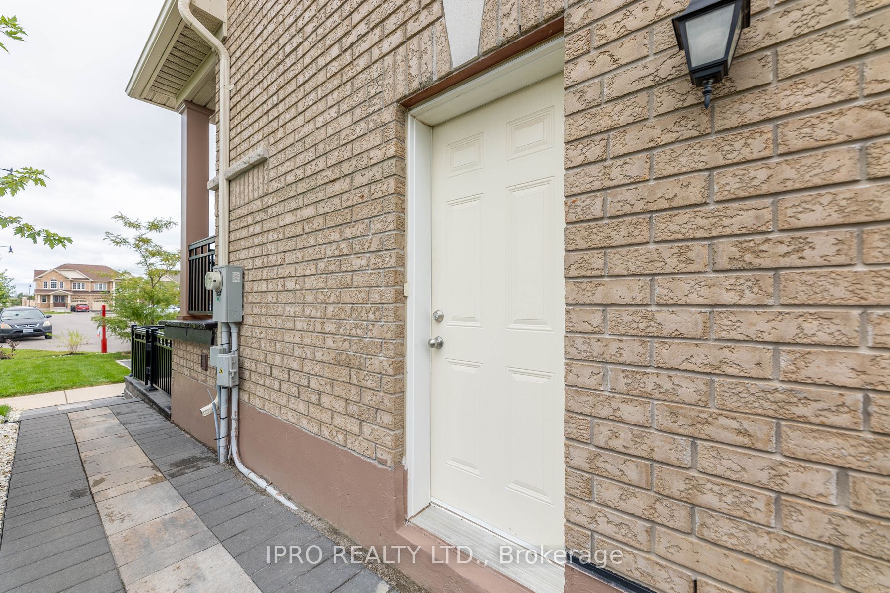 76 Germain Circ