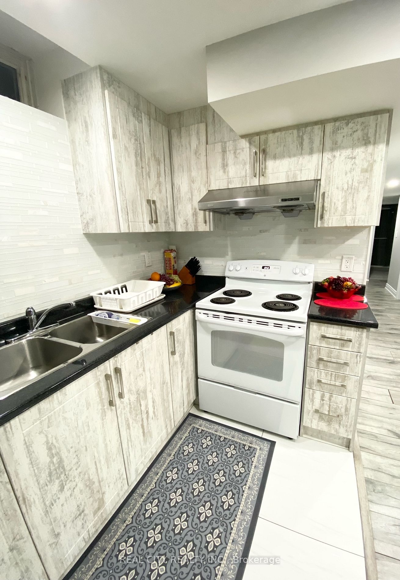 5953 Chorley Basement Pl