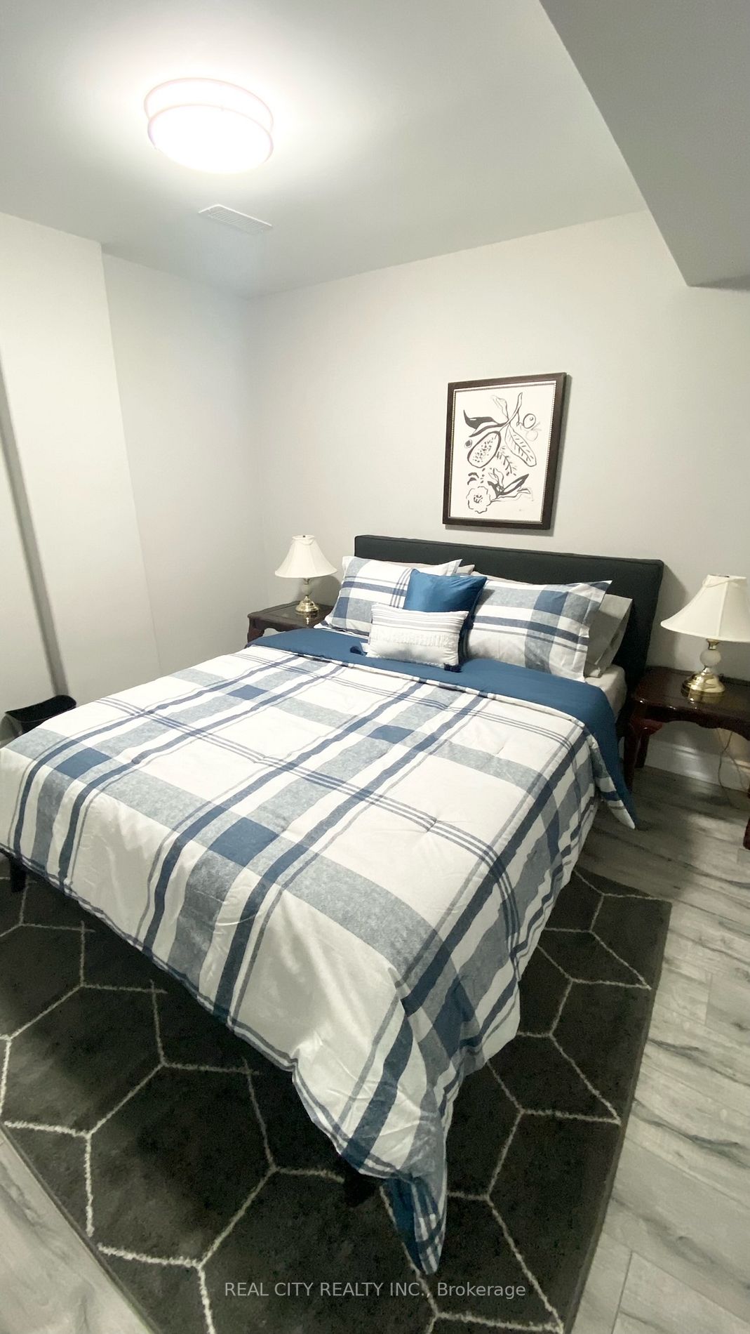 5953 Chorley Basement Pl