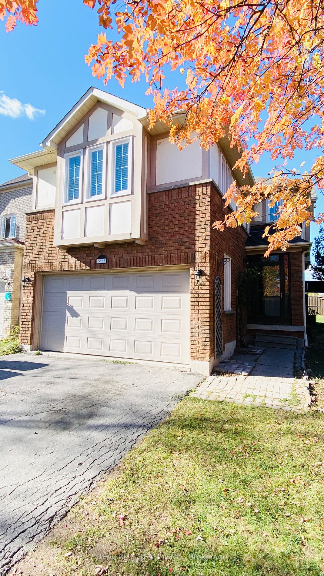 5953 Chorley Basement Pl