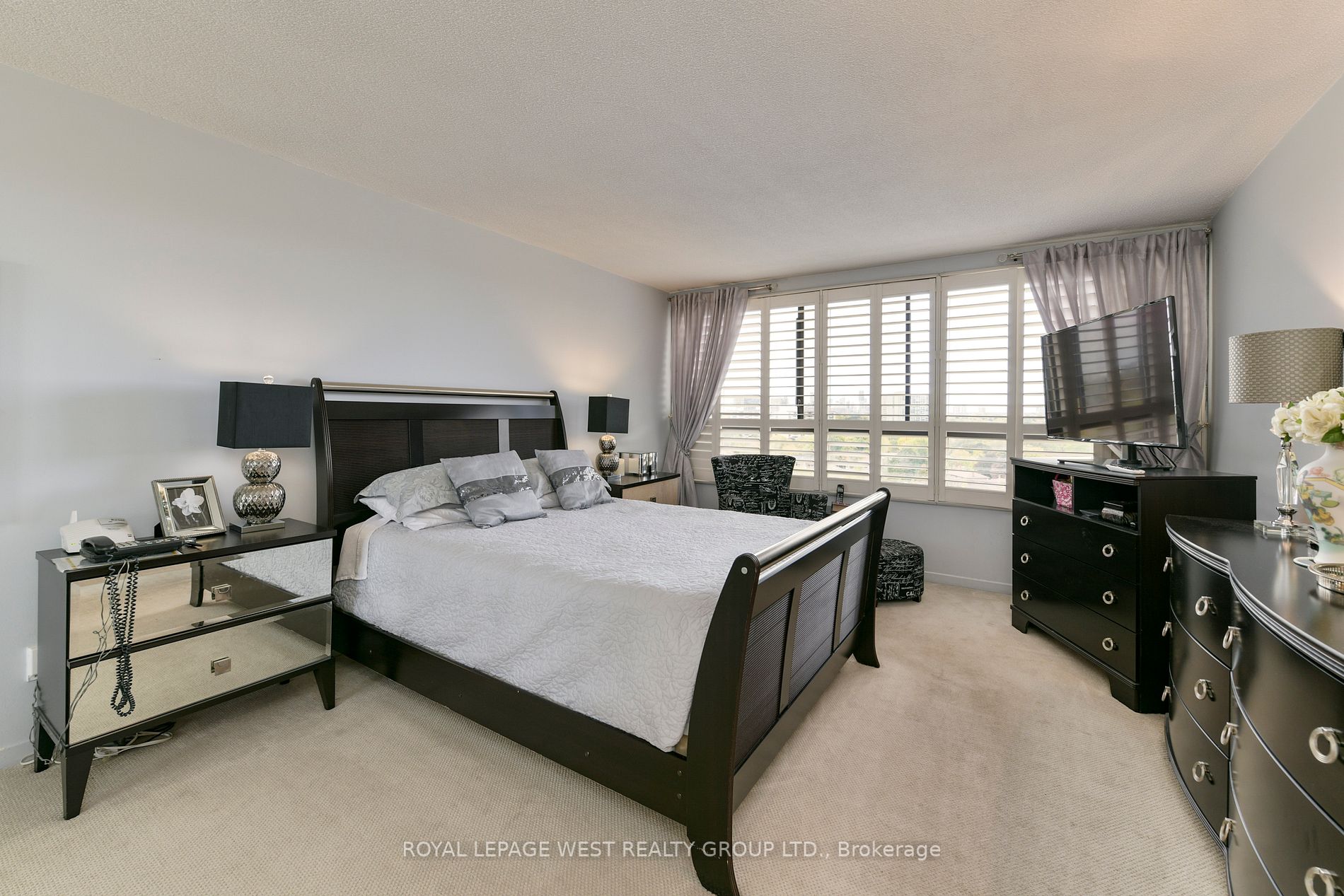 1300 Bloor St, #1010