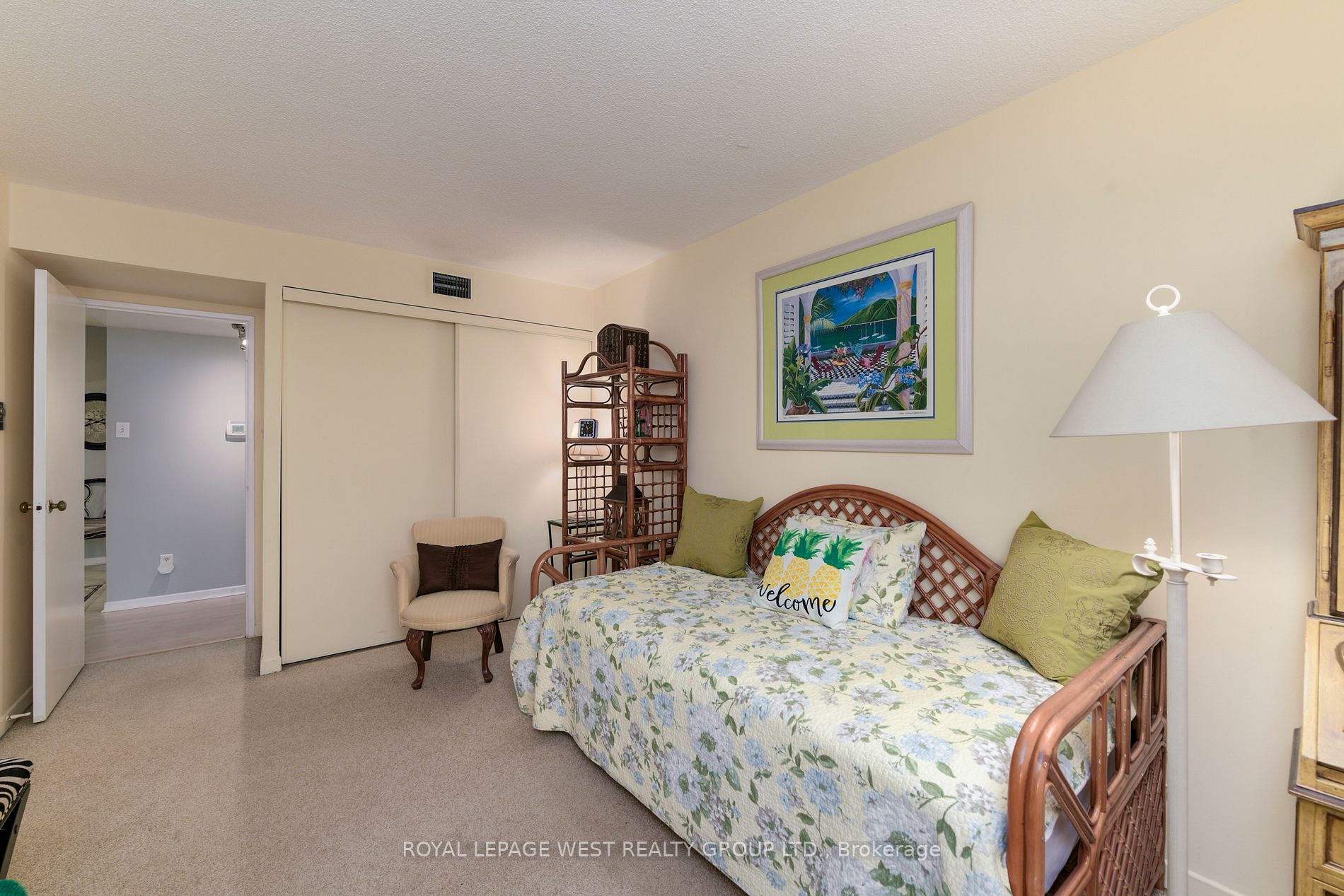 1300 Bloor St, #1010