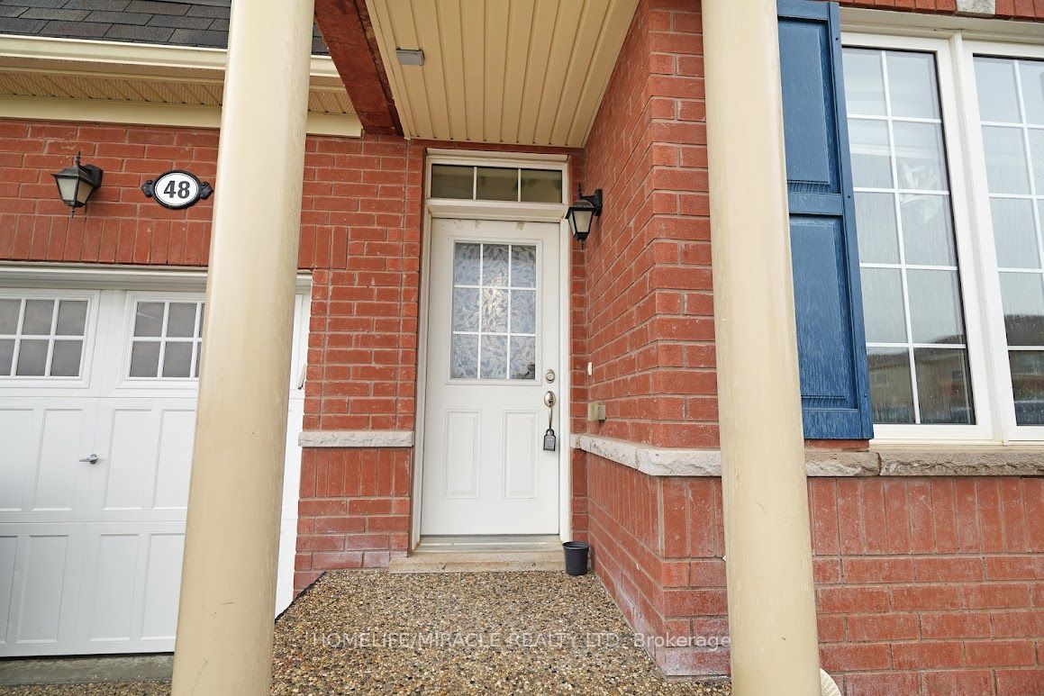 48 Ringway Rd