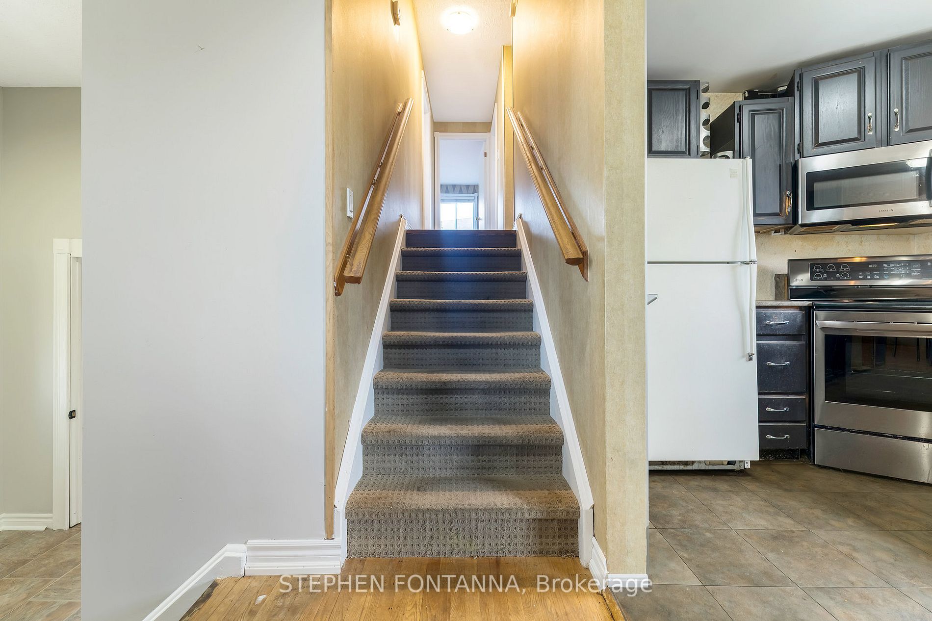 93 Joycelyn Cres