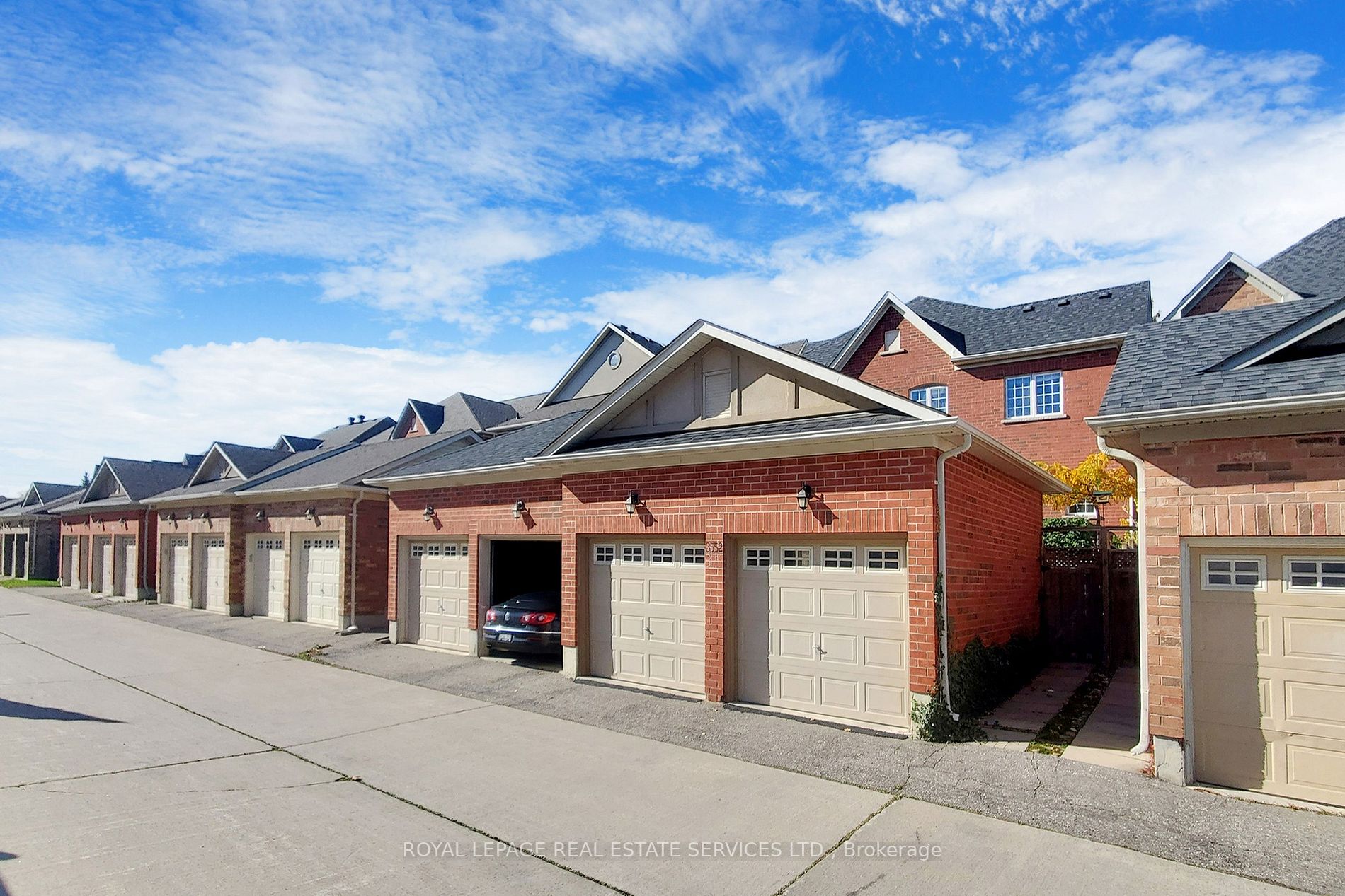 3552 Eglinton Avenue W