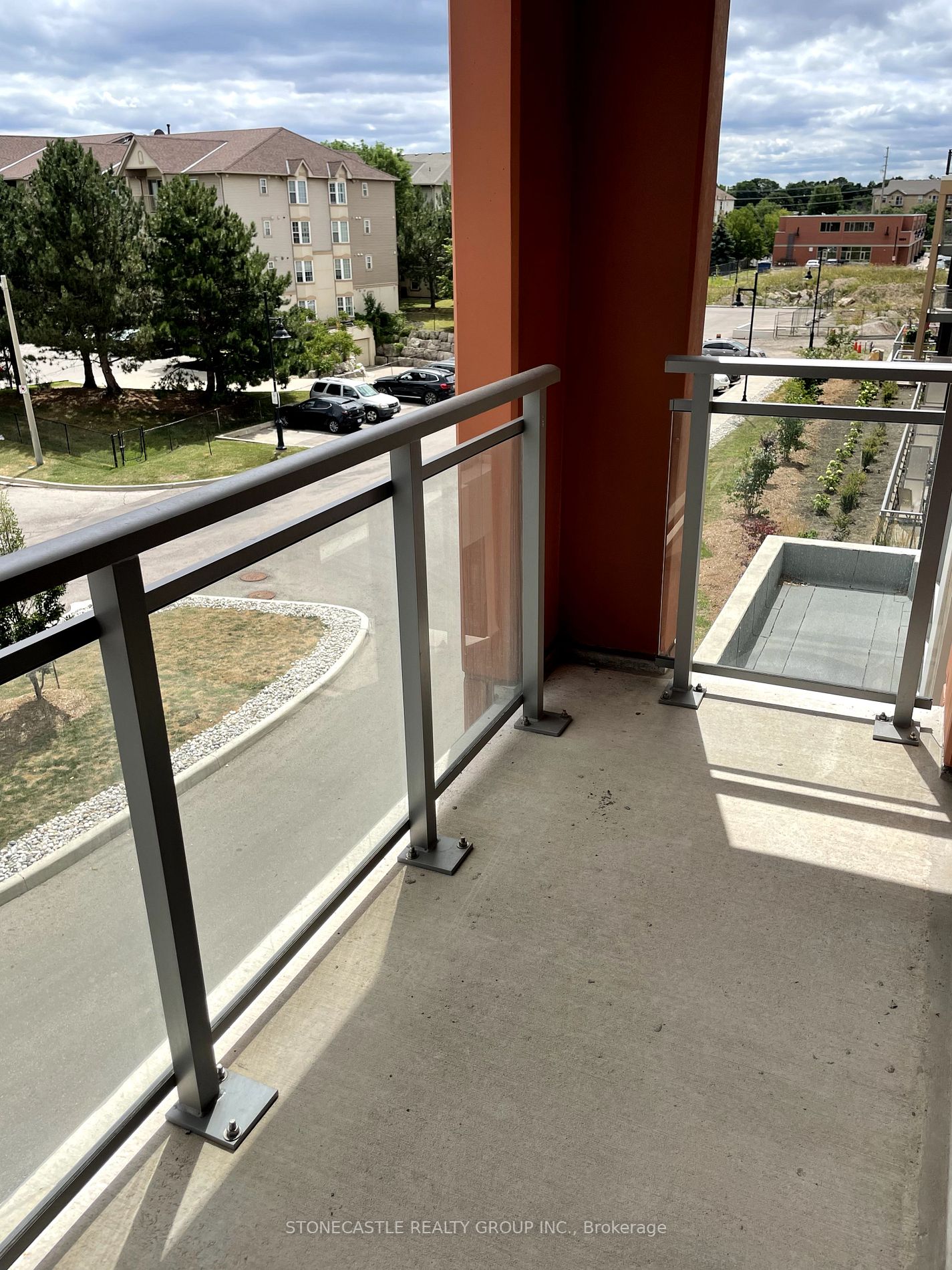 4040 Upper Middle Rd, #323