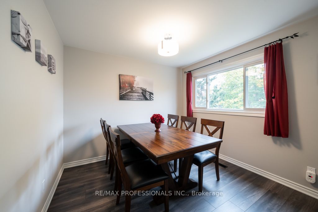 3569 Ash Row Cres