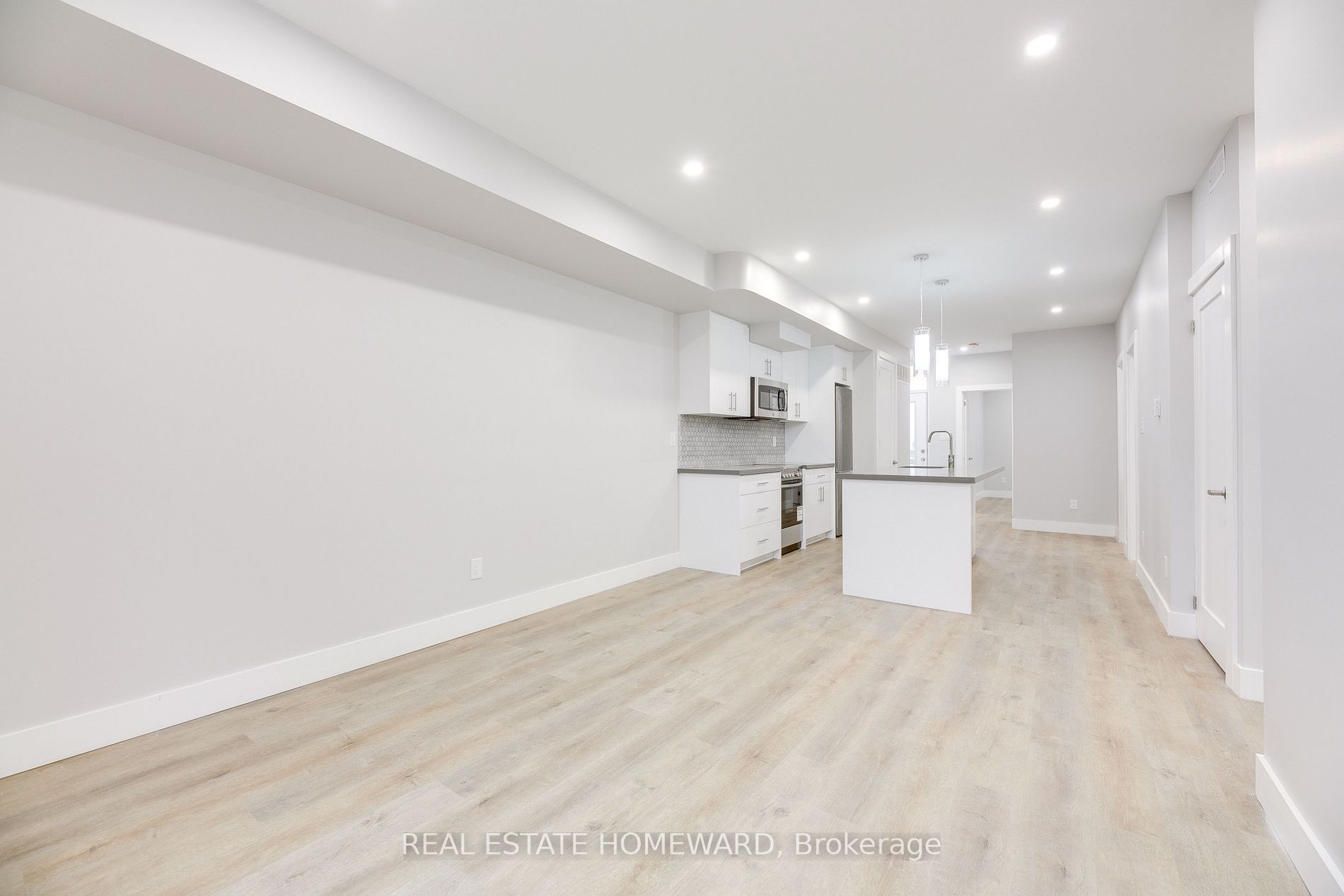44 Lindner St, #3