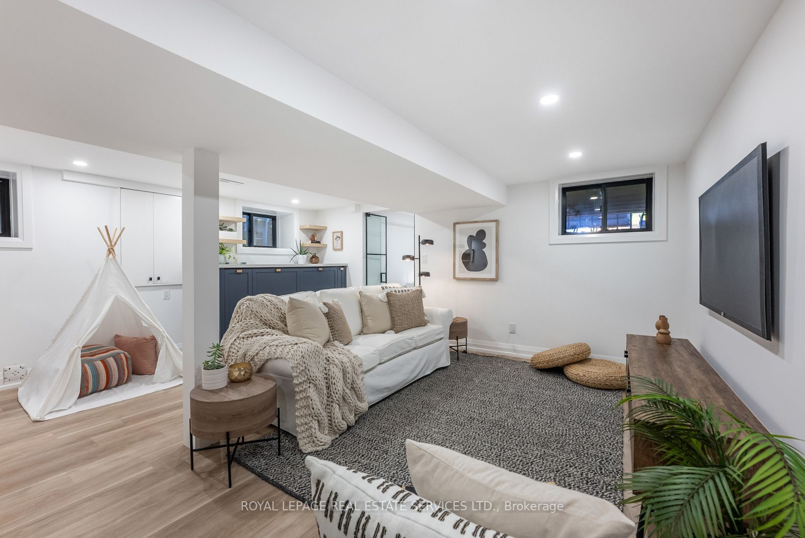 497 Willard Ave