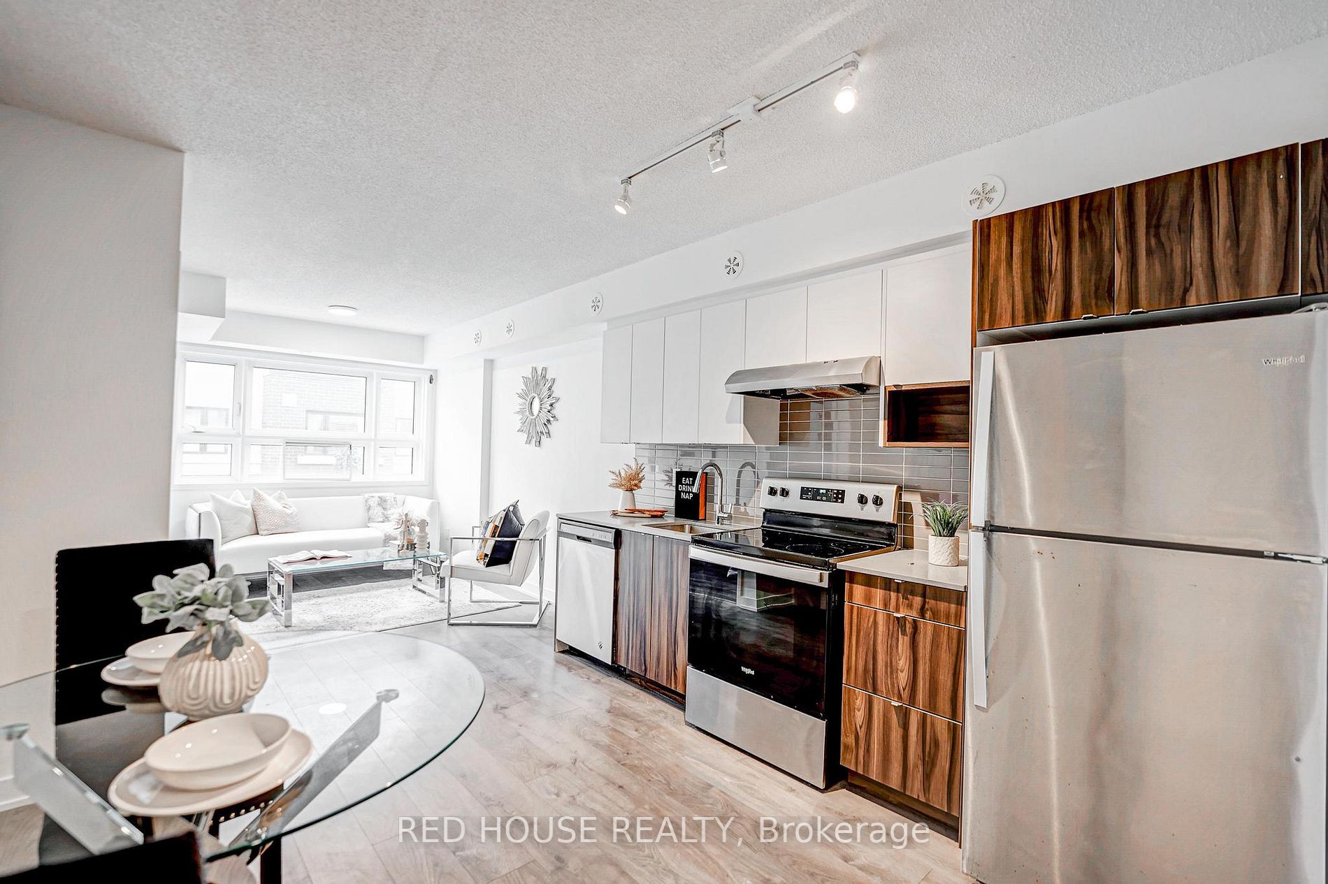 1135 Cooke Boulevard, #111