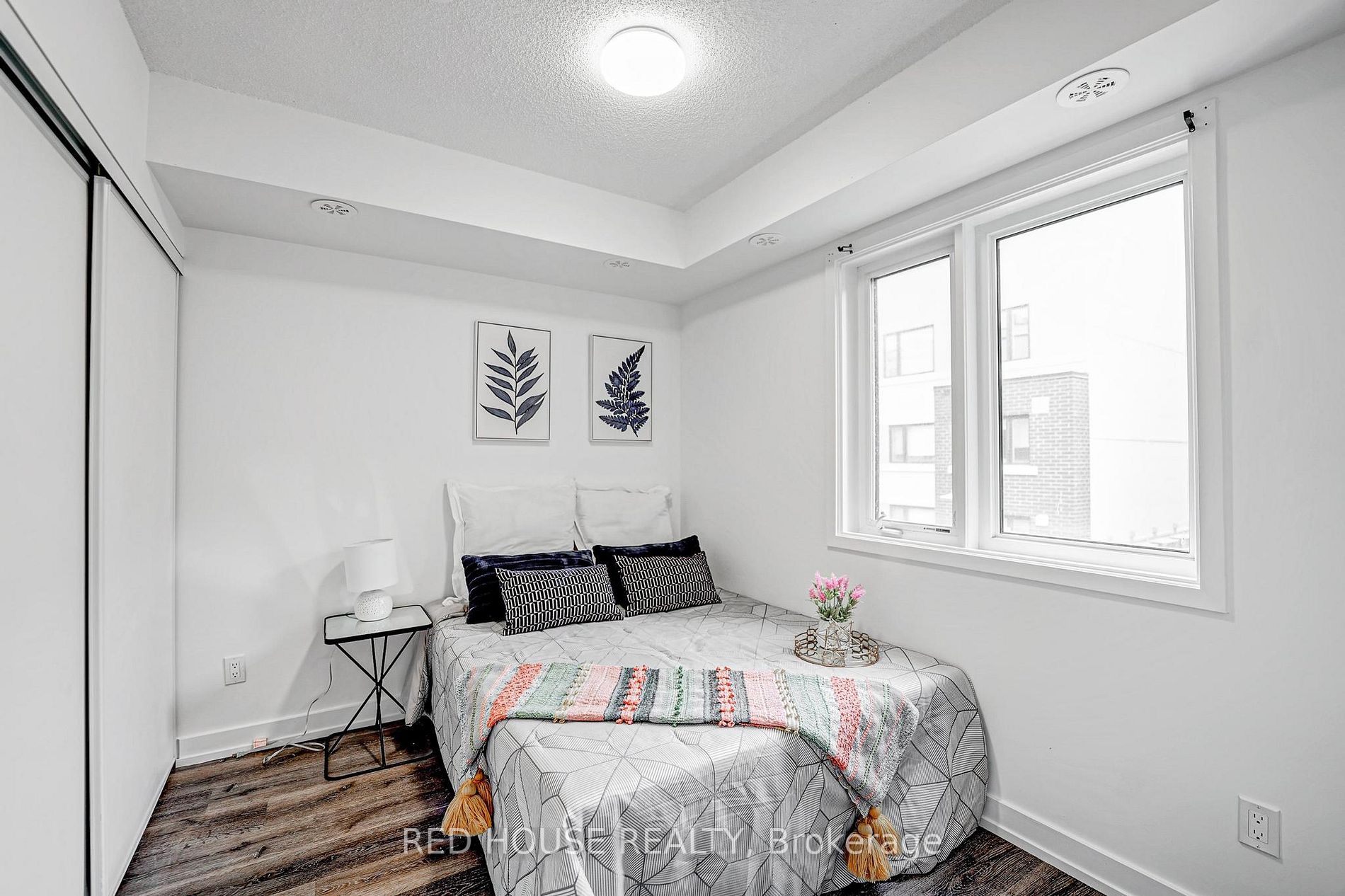 1135 Cooke Boulevard, #111