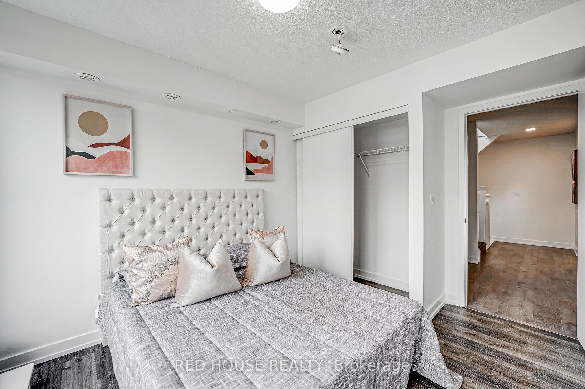 1135 Cooke Boulevard, #111