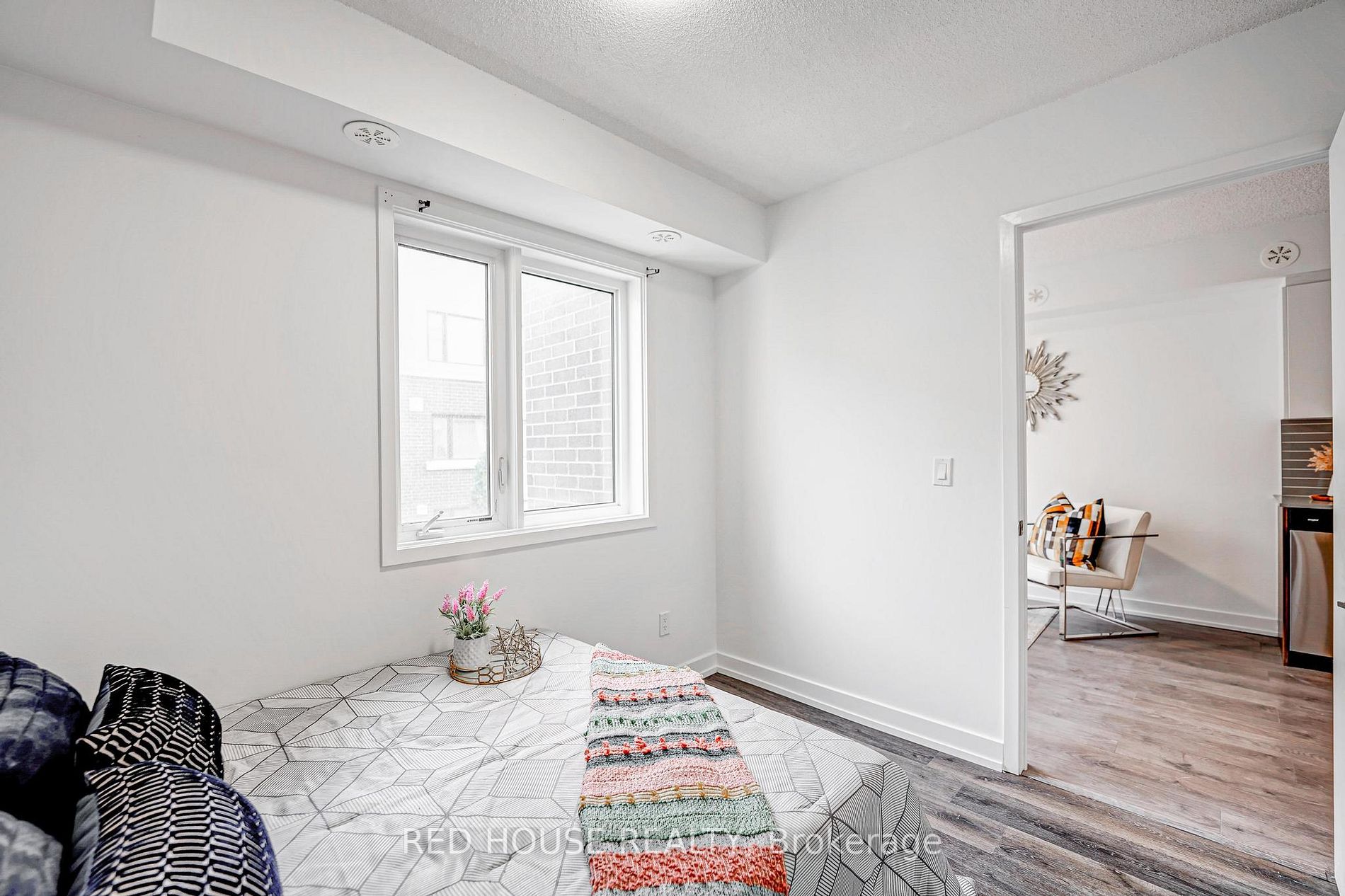 1135 Cooke Boulevard, #111