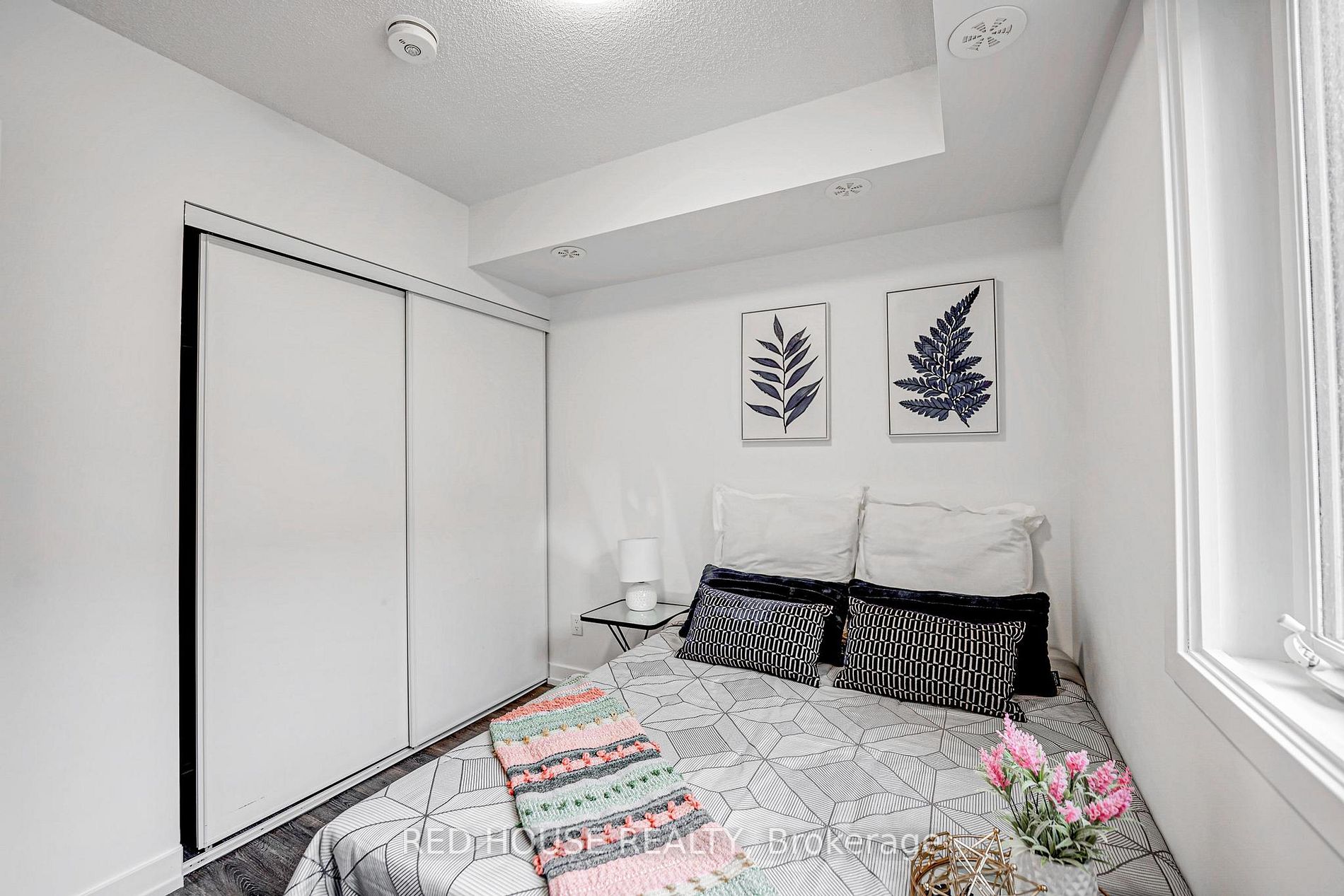 1135 Cooke Boulevard, #111