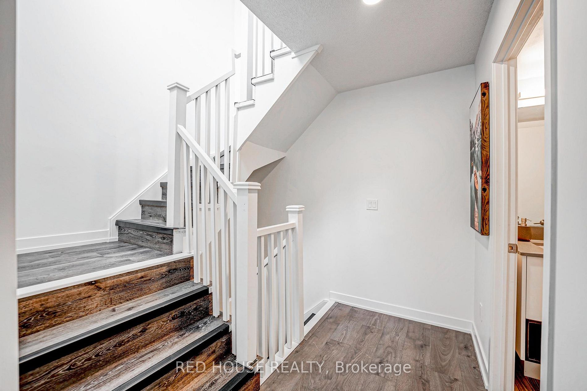 1135 Cooke Boulevard, #111