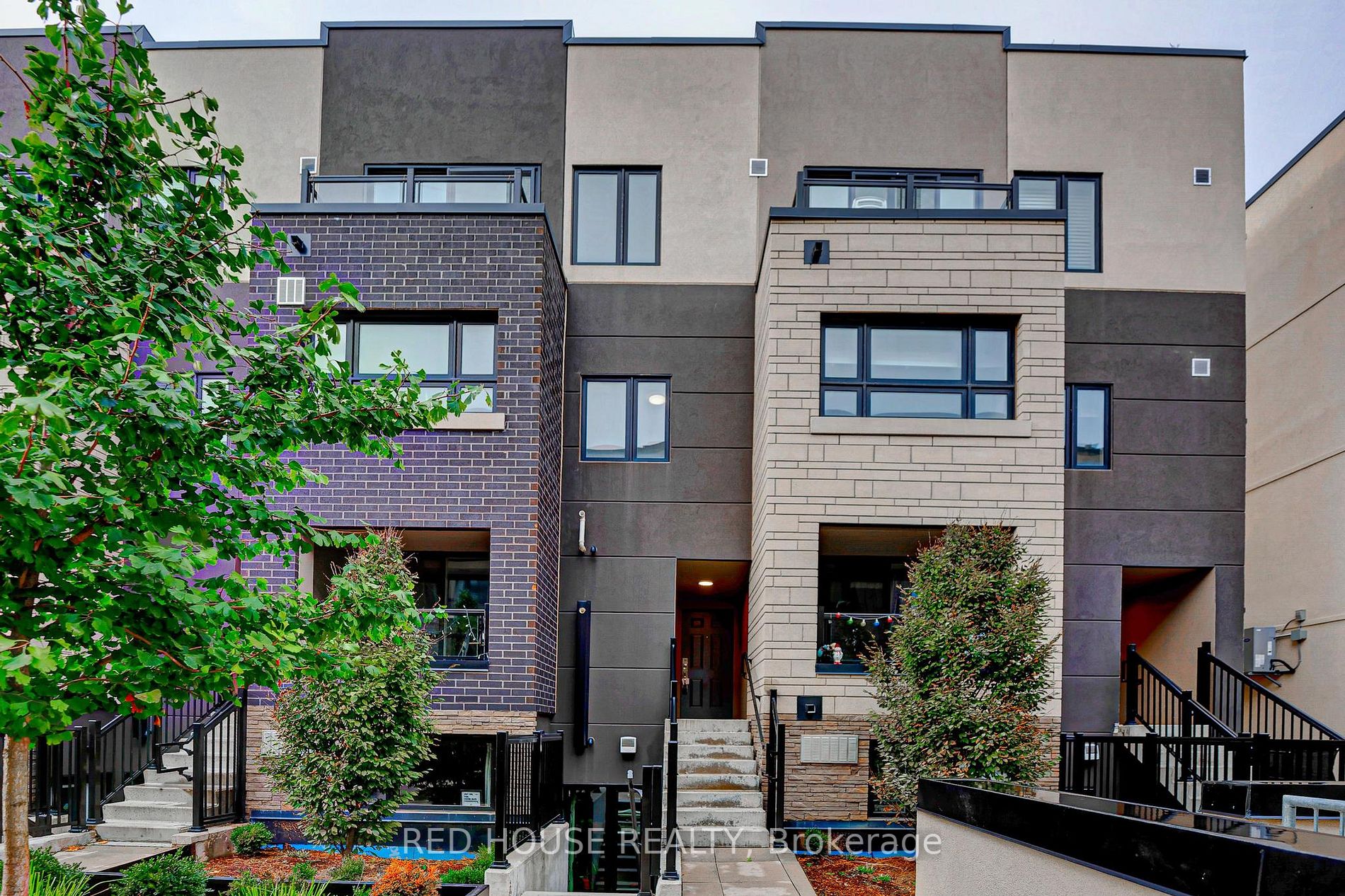 1135 Cooke Boulevard, #111