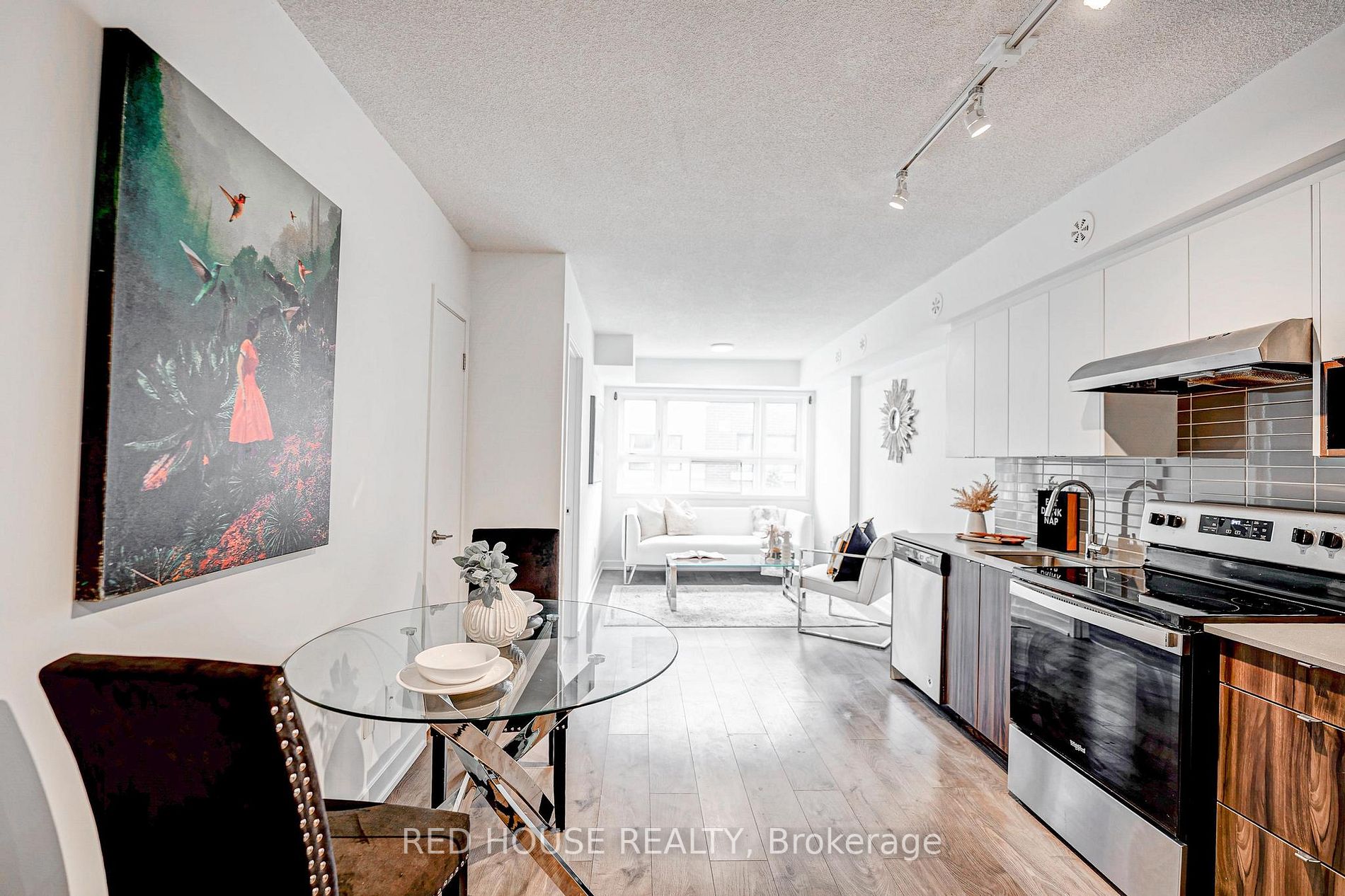 1135 Cooke Boulevard, #111