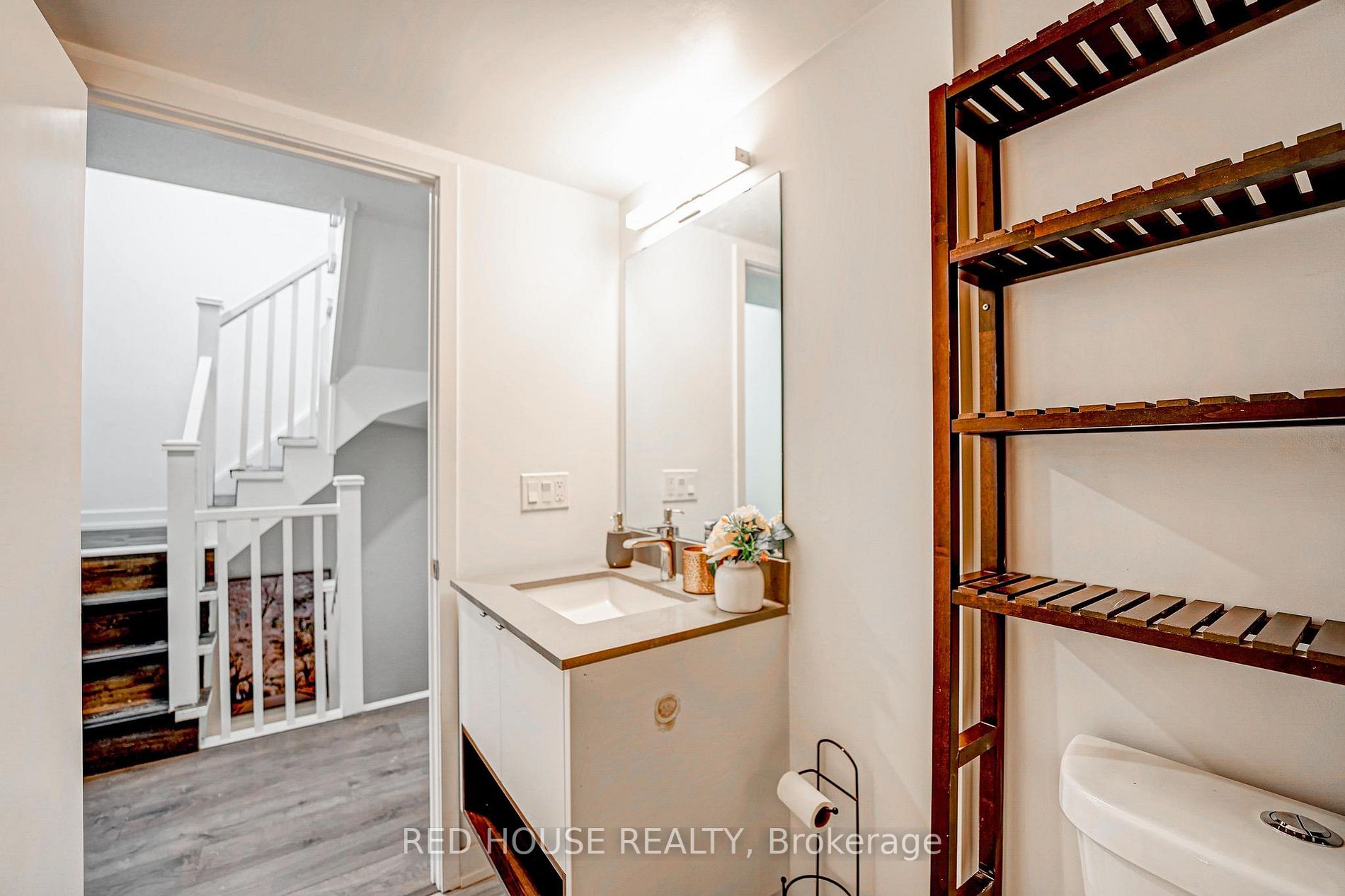 1135 Cooke Boulevard, #111