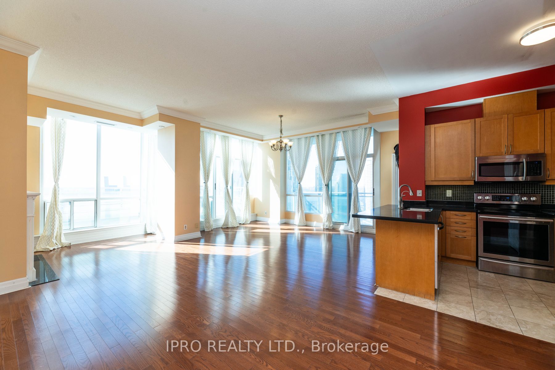 3939 Duke Of York Blvd, #3207
