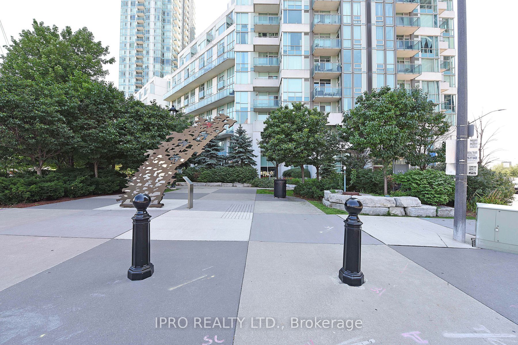 3939 Duke Of York Blvd, #3207