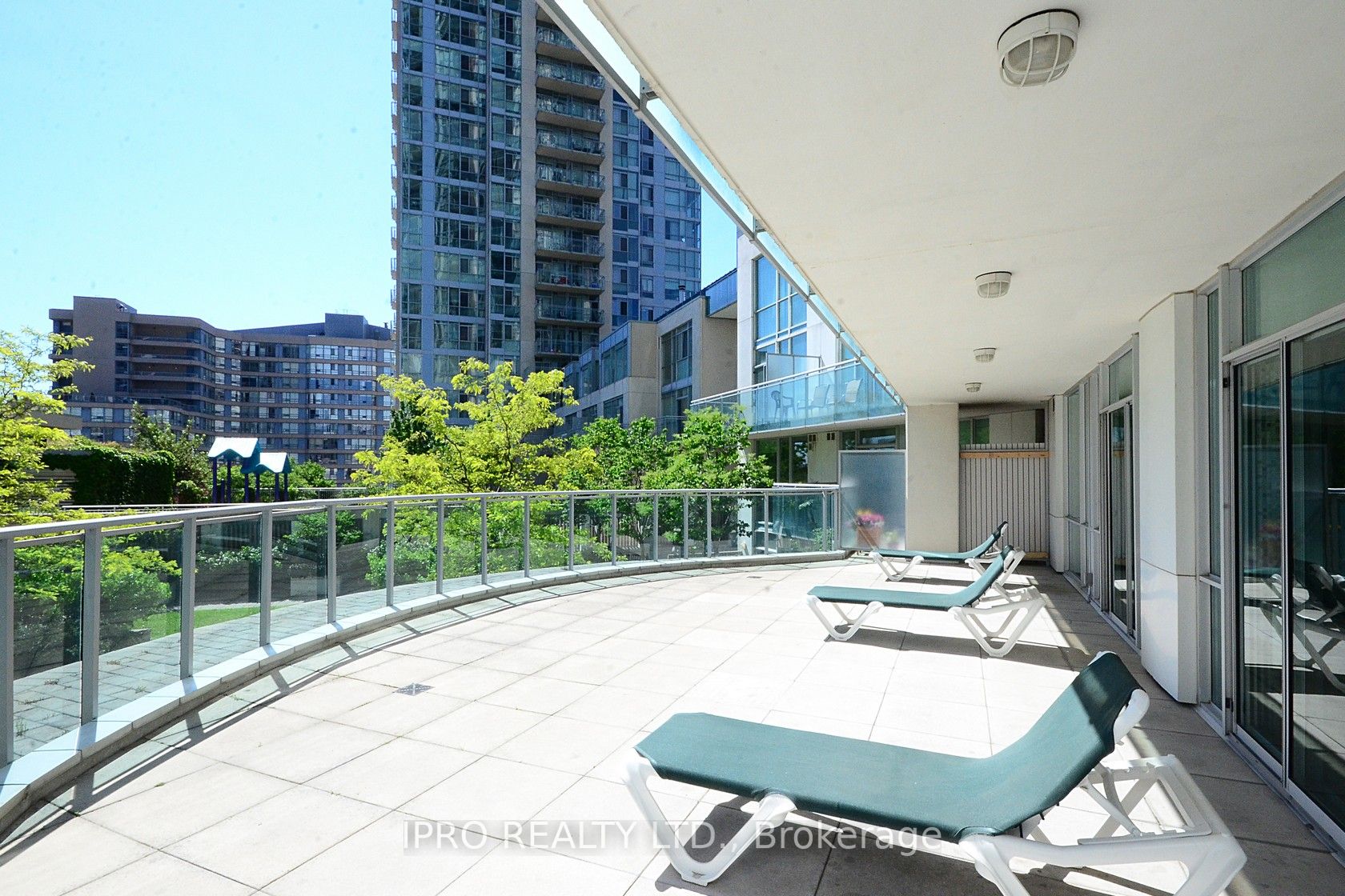3939 Duke Of York Blvd, #3207