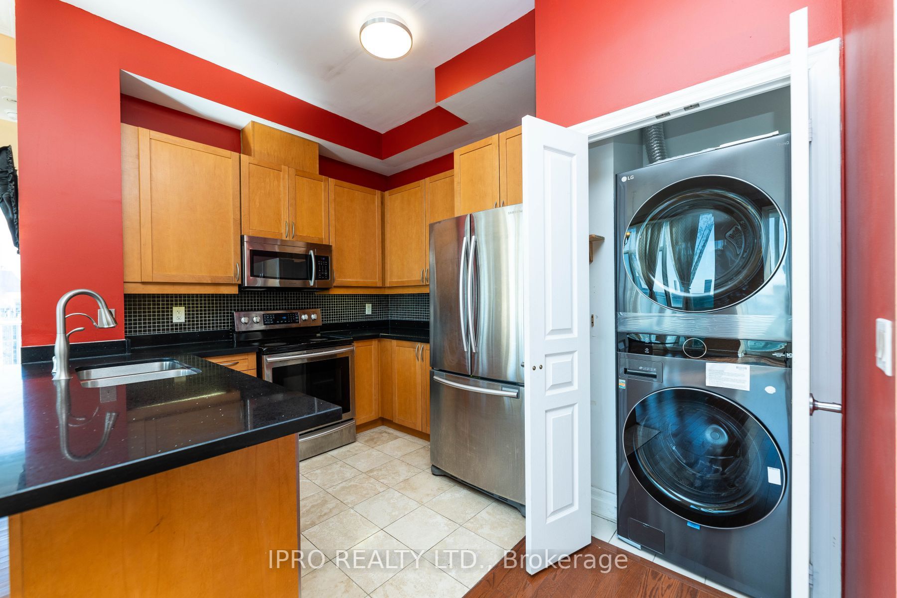 3939 Duke Of York Blvd, #3207