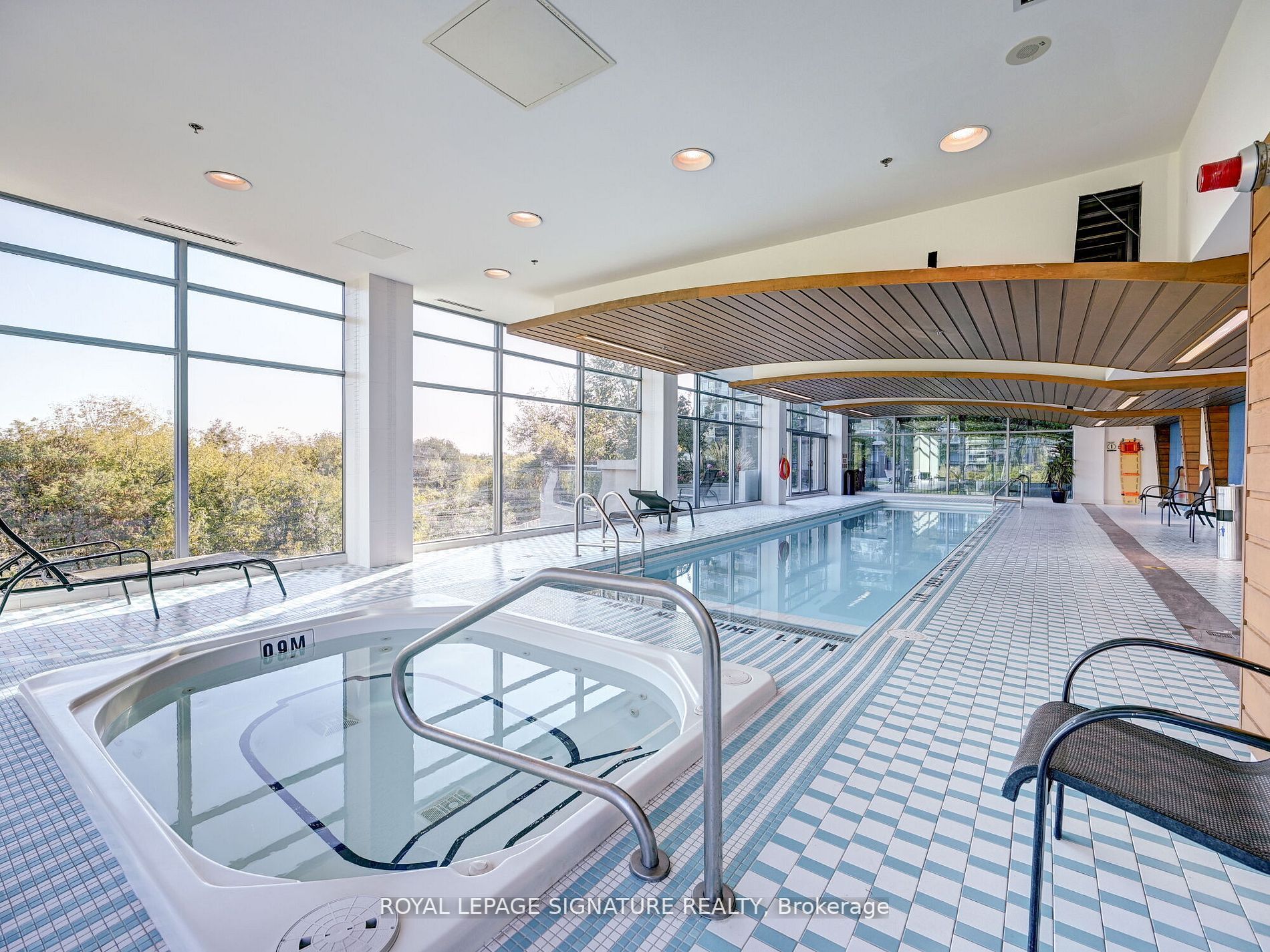 165 Legion Rd N, #624
