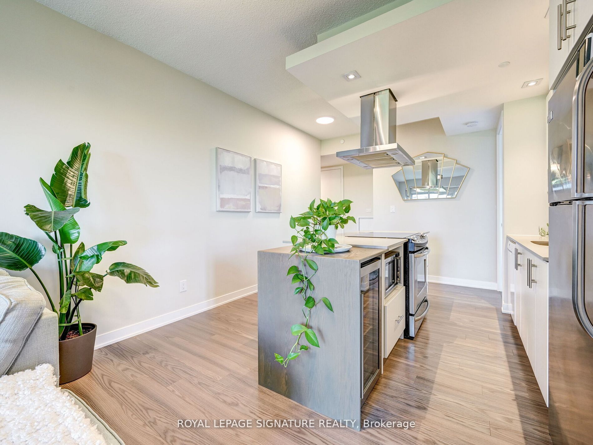 165 Legion Rd N, #624