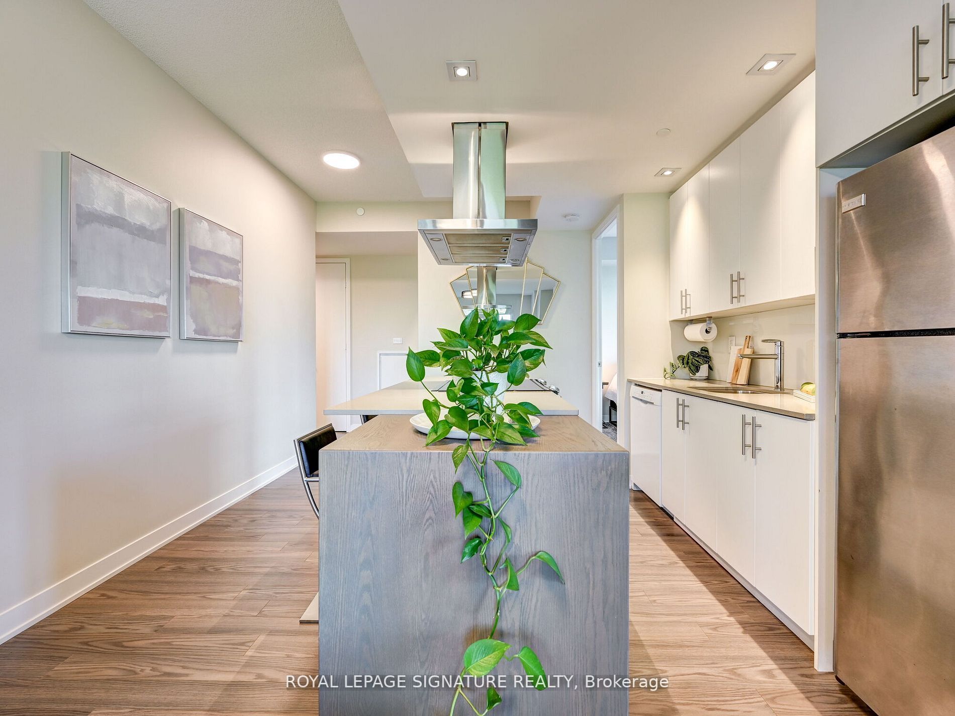 165 Legion Rd N, #624